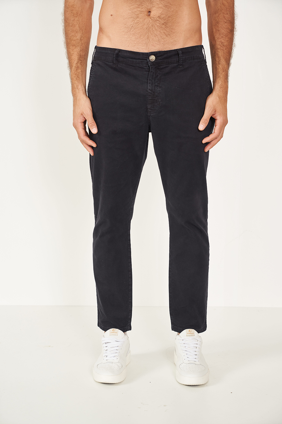 CALÇA SARJA RETA 44 BRANCO