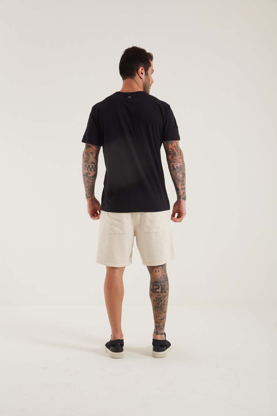 CAMISETA TRITON M PRETO
