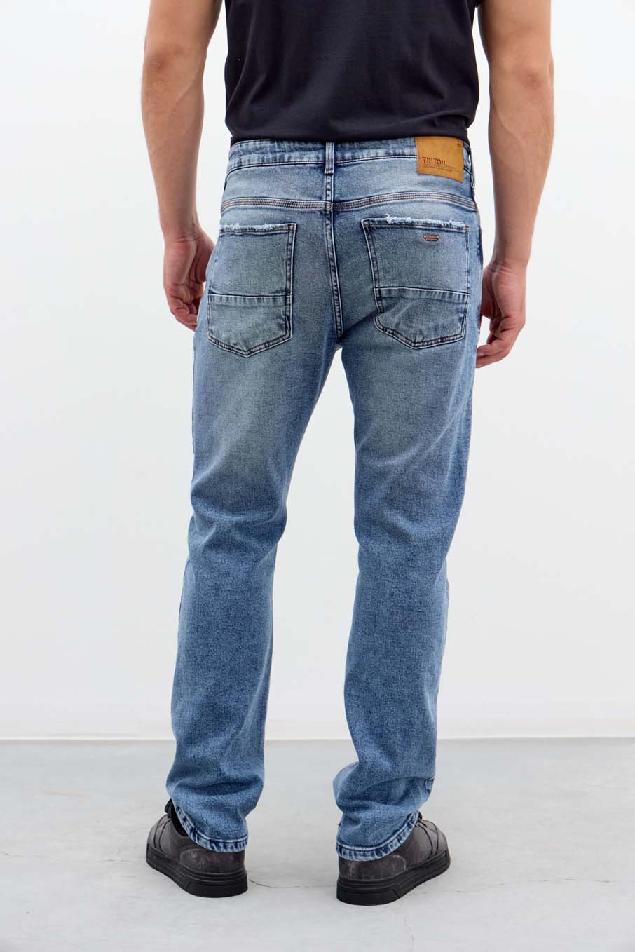 CALÇA JEANS LEO 46 INDIGO