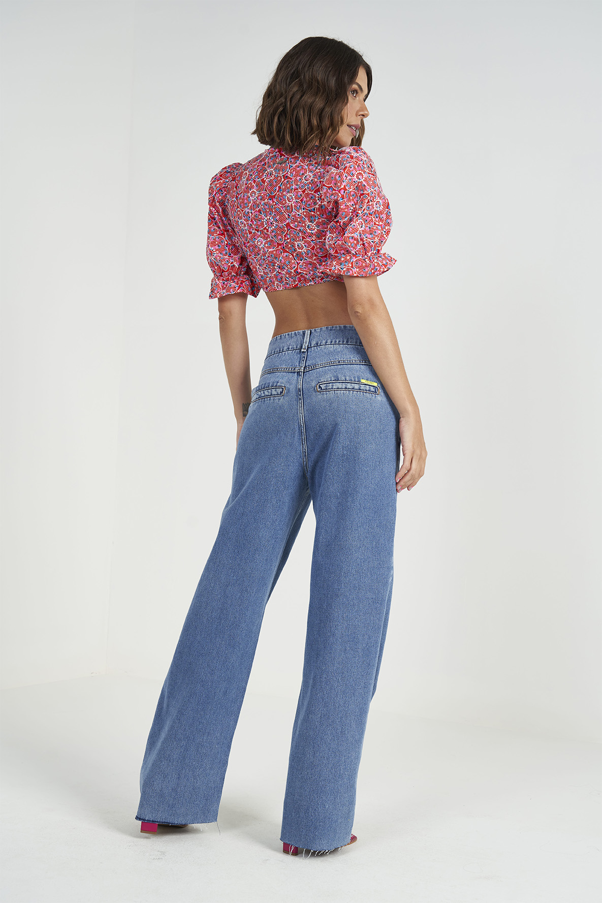 BLUSA ESTAMPADA BORDADA P JANDAIA