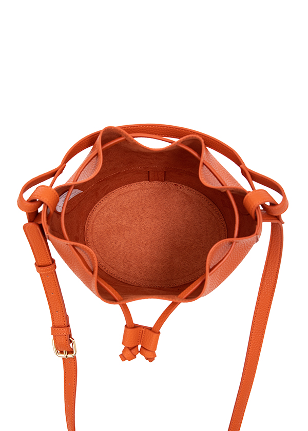 BOLSA FEM COLCCI BUCKET ELEFANTE U LARANJA RUSSET