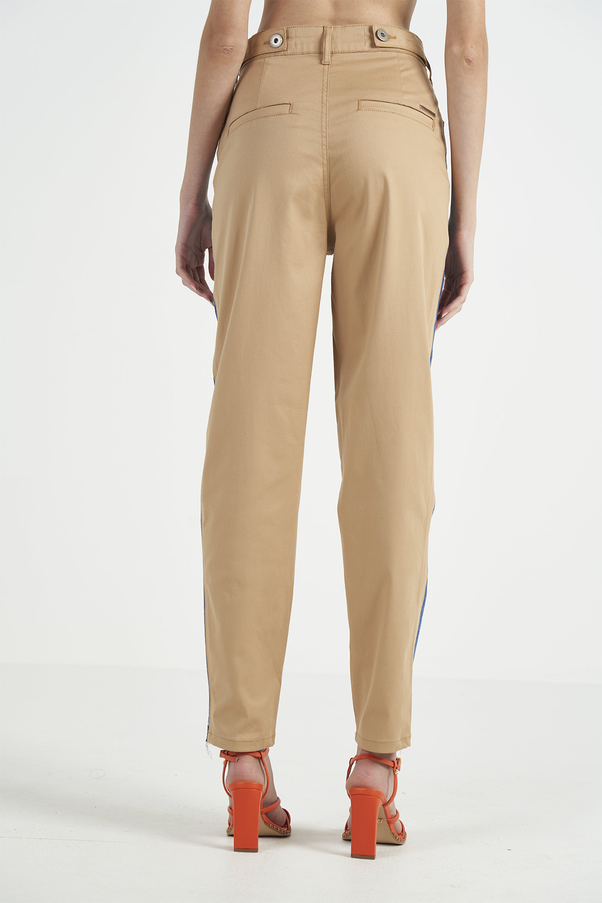 CALÇA JEANS COM SARJA JOANA 36 INDIGO/BEGE