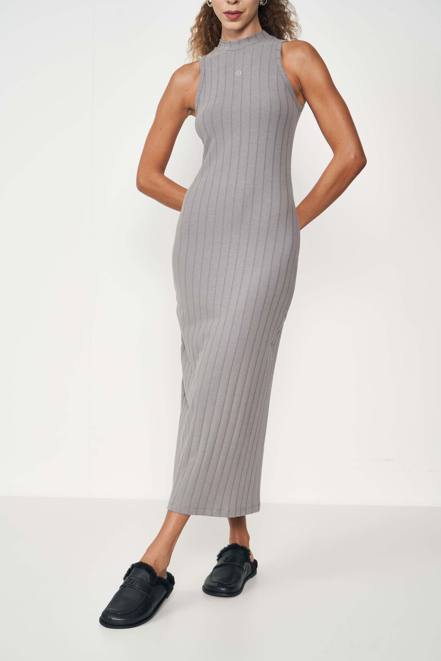 VESTIDO CANELADO M CINZA ALITA