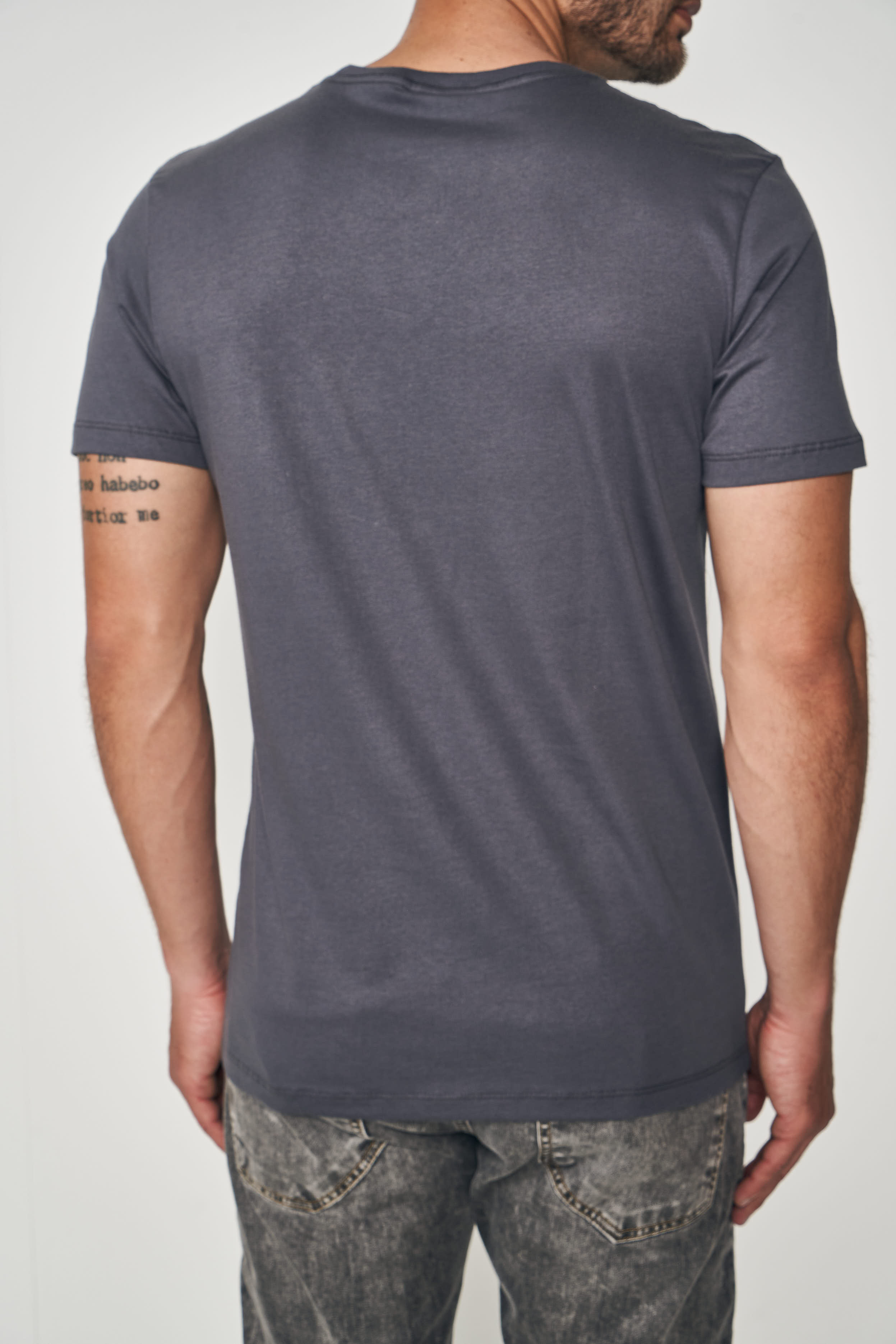 CAMISETA COLCCI JEANS G CINZA ASFALTO