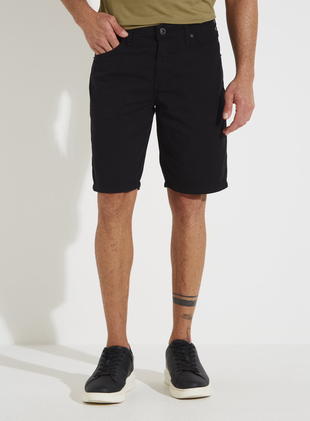 BERMUDA SARJA PAUL SLIM 42 PRETO