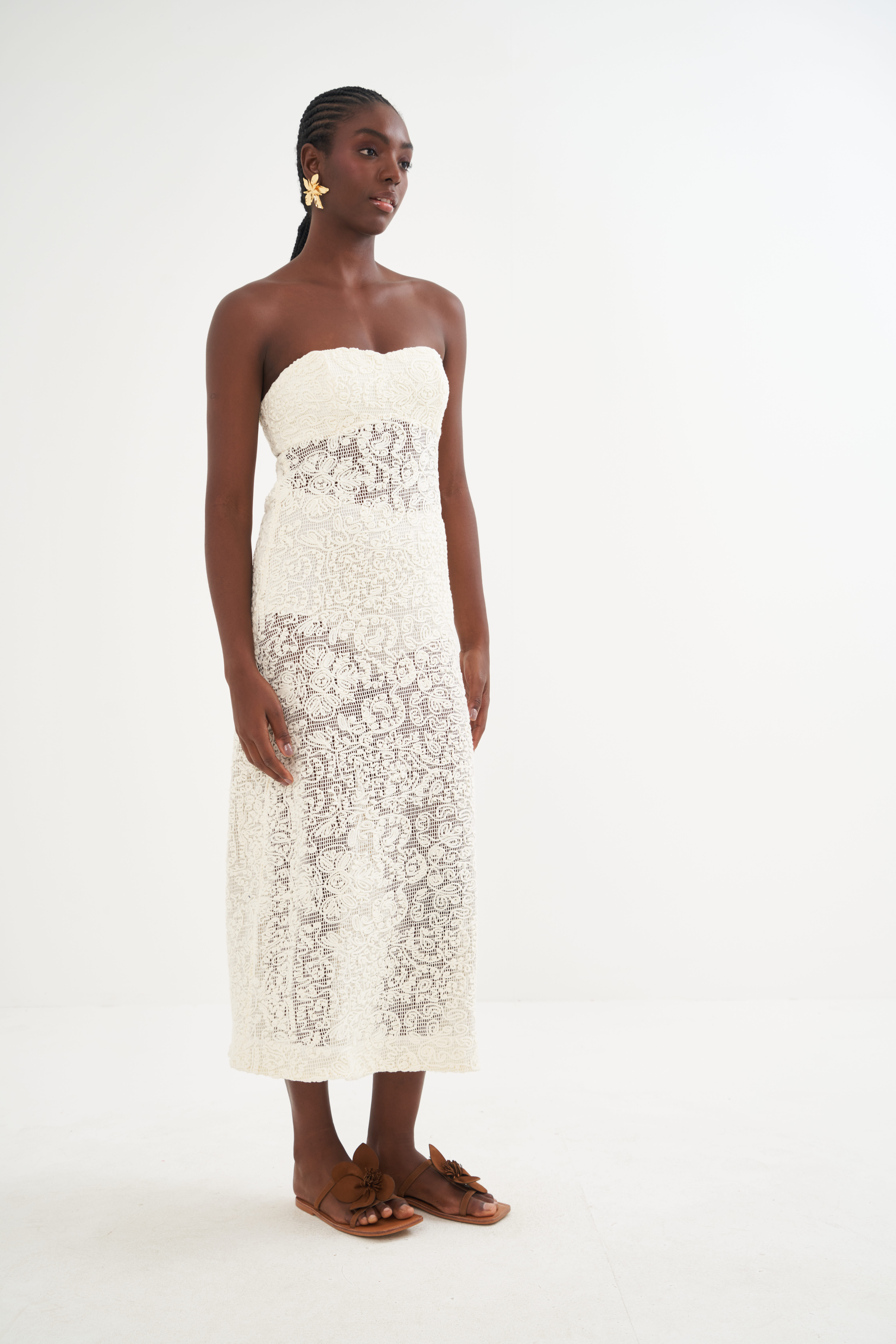 VESTIDO BORDADO M OFF SHELL