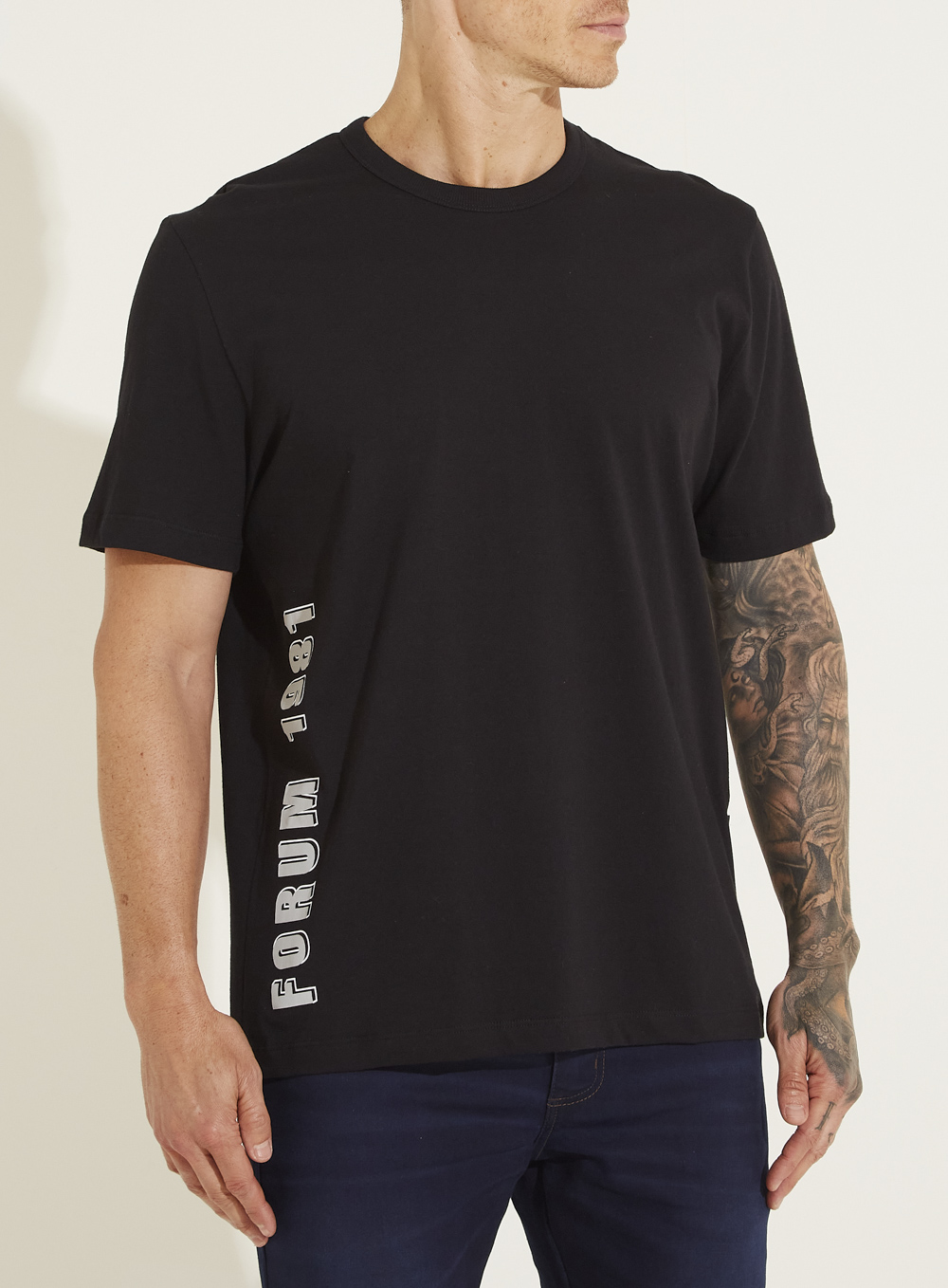 CAMISETA FORUM M PRETO