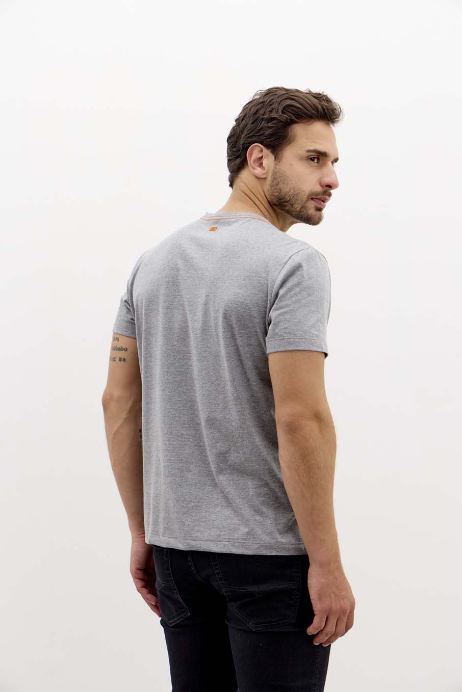 CAMISETA TRITON M PRETO