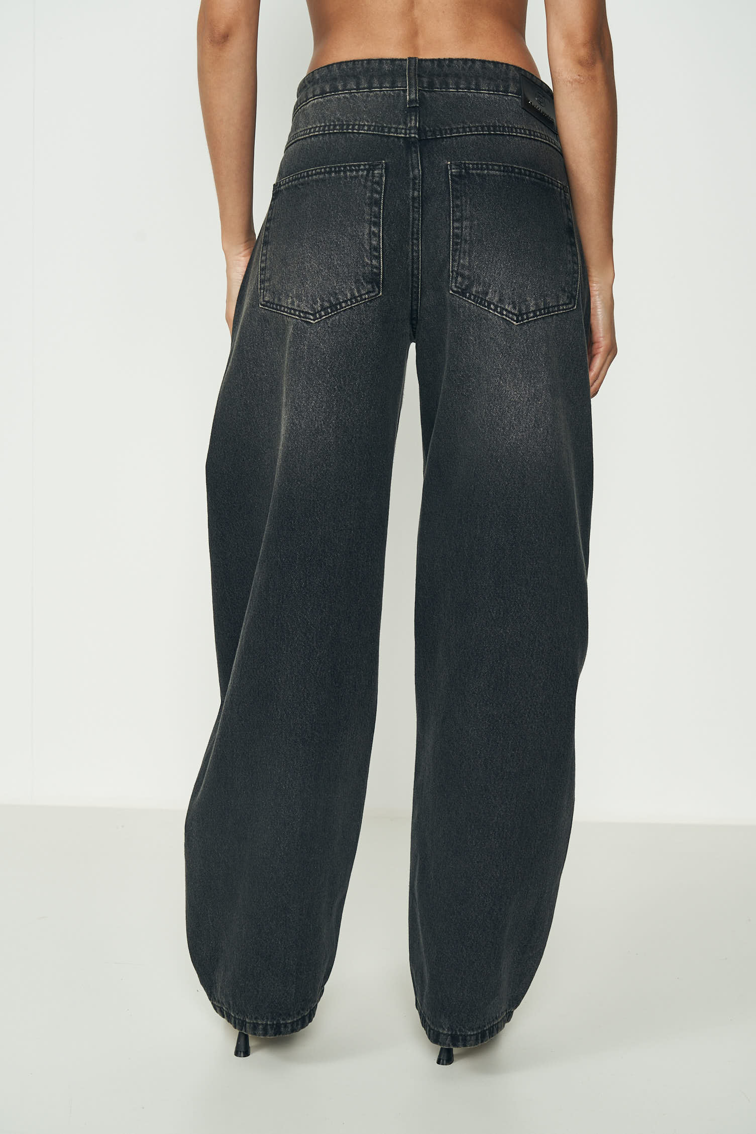 CALÇA JEANS DUBLIN 38 IND.PRETO
