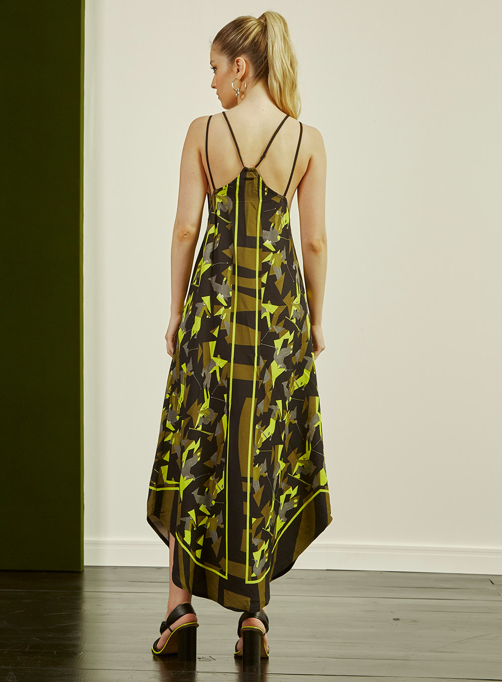 VESTIDO LINHO ESTAMPADO M ESQUIADORES NEO