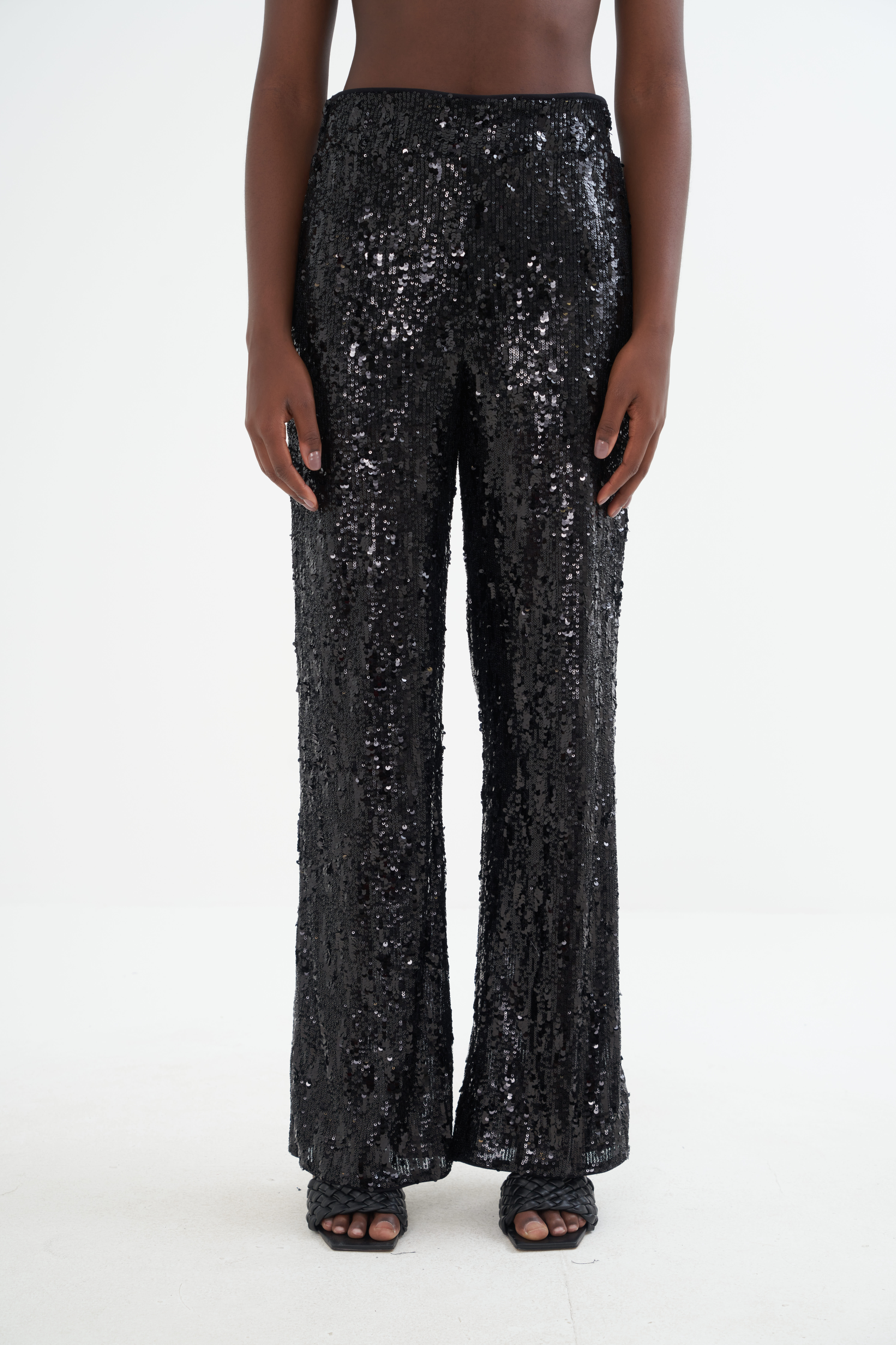 CALÇA PAETÊ G PRETO