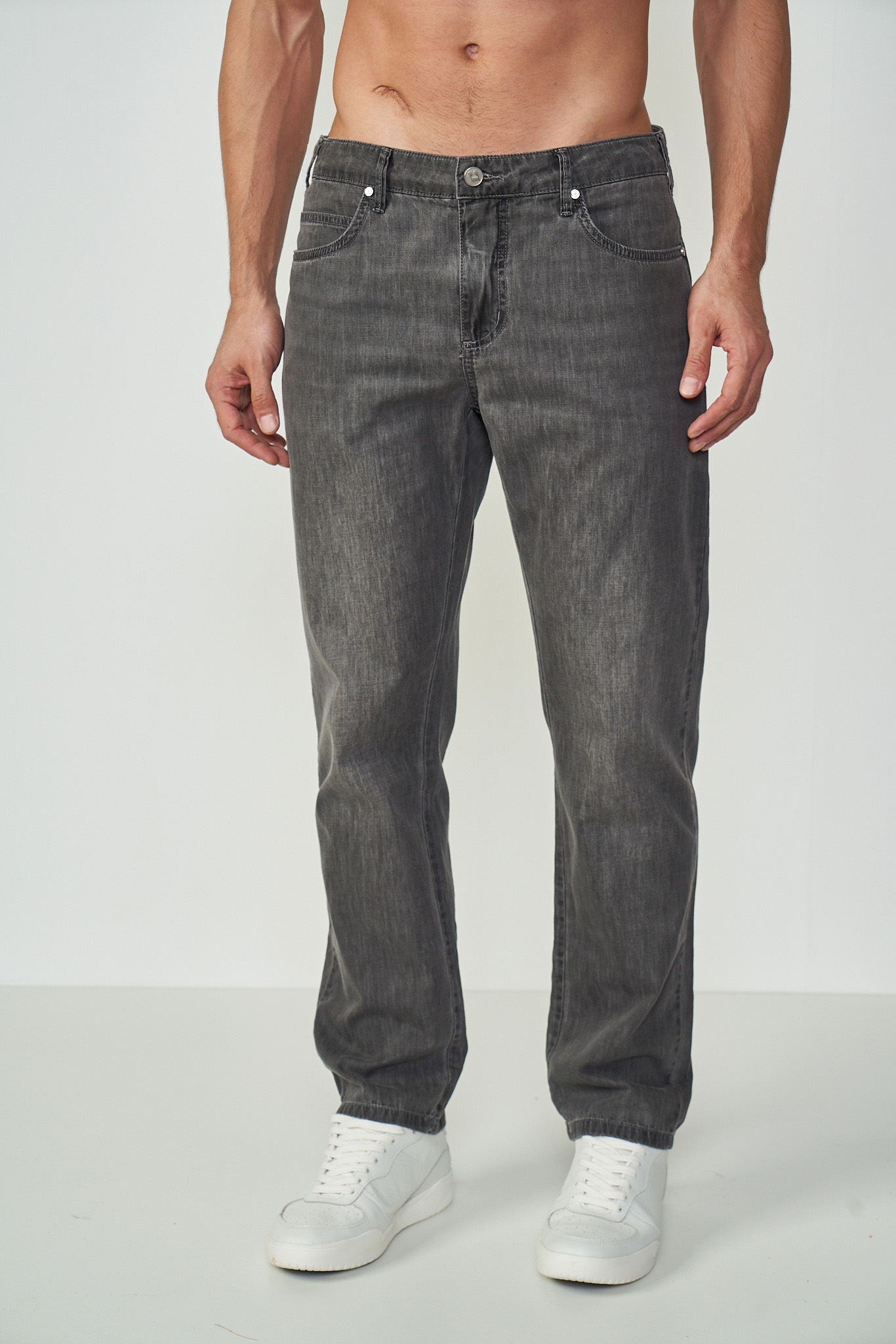 CALÇA JEANS RETA NOVA 48 IND.PRETO