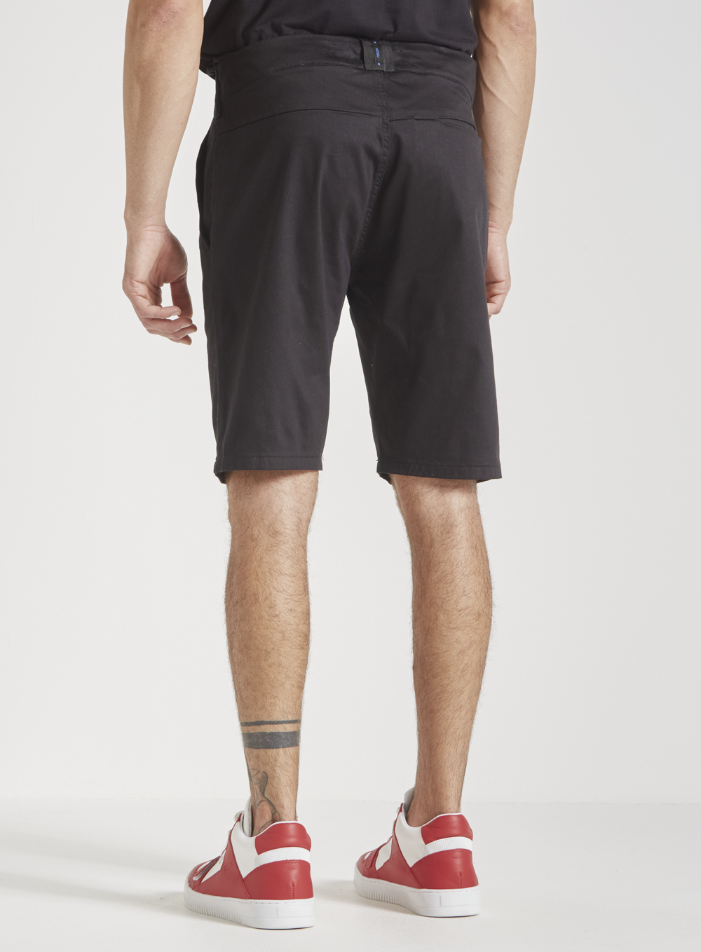 BERMUDA SARJA BENJAMIN 52 PRETO