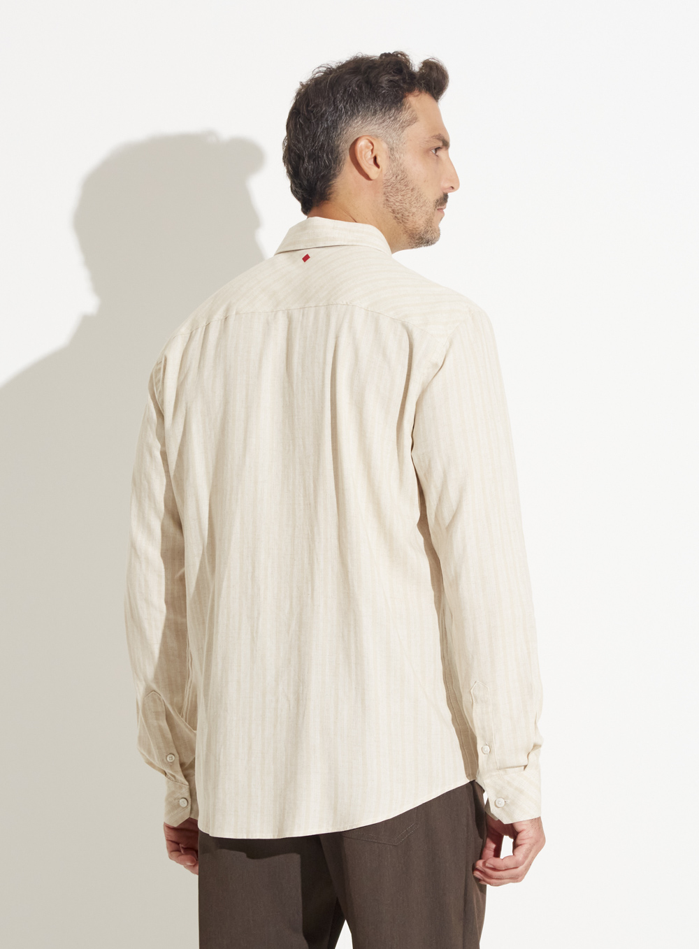 CAMISA LINHO LISTRADA RELAX M BEGE/OFF
