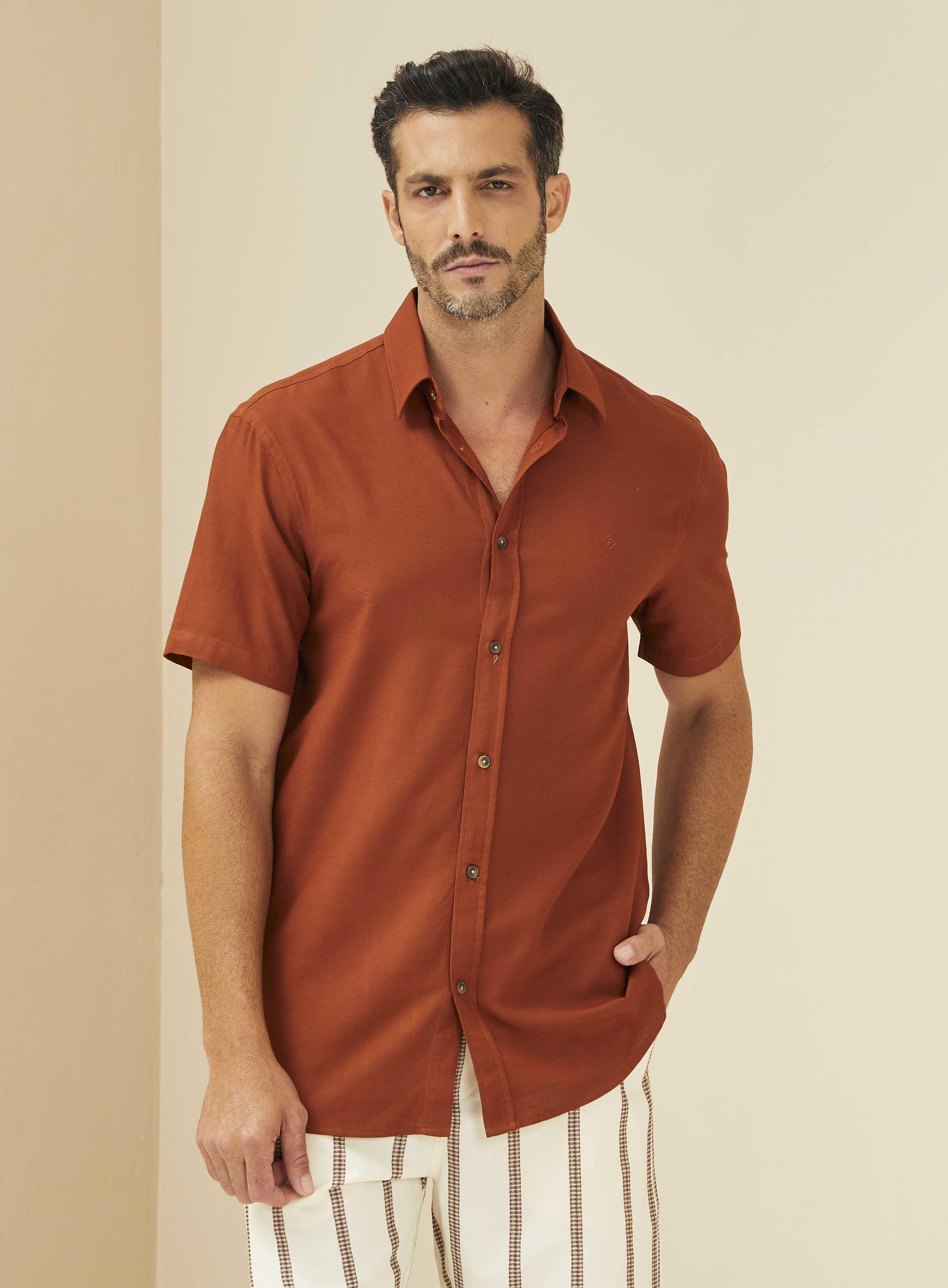 CAMISA RELAX XGG MARROM ZEUS