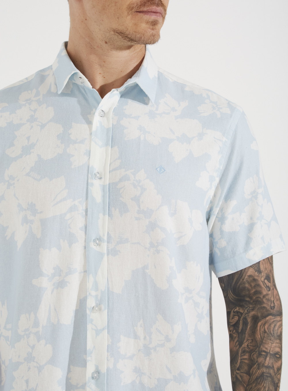 CAMISA LINHO ESTAMPADA RELAX M KLEIN CURAÇAO