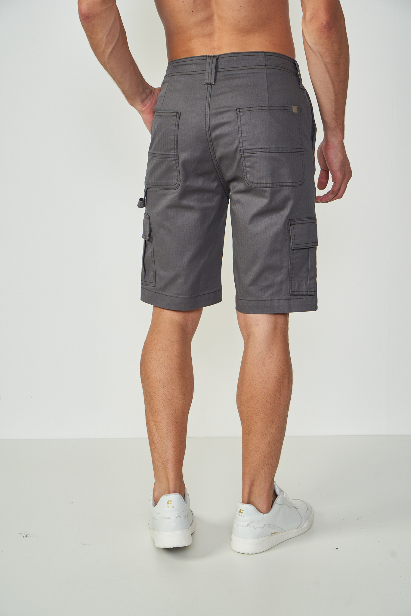 BERMUDA COLCCI 42 CINZA FULIGEM