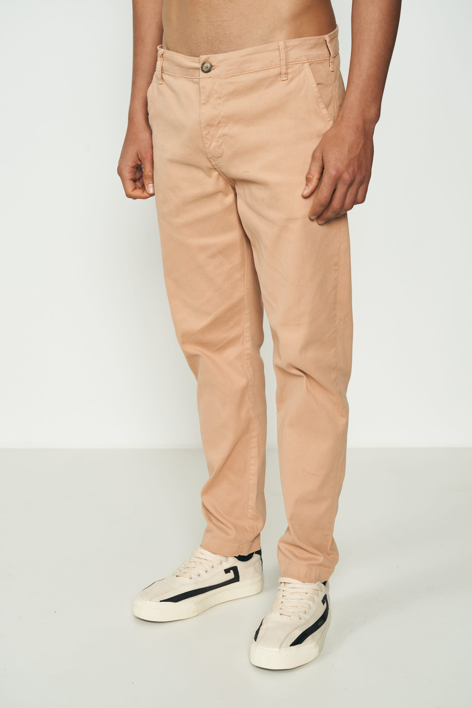CALÇA SARJA NEW CHINO 38 BEGE BEAR