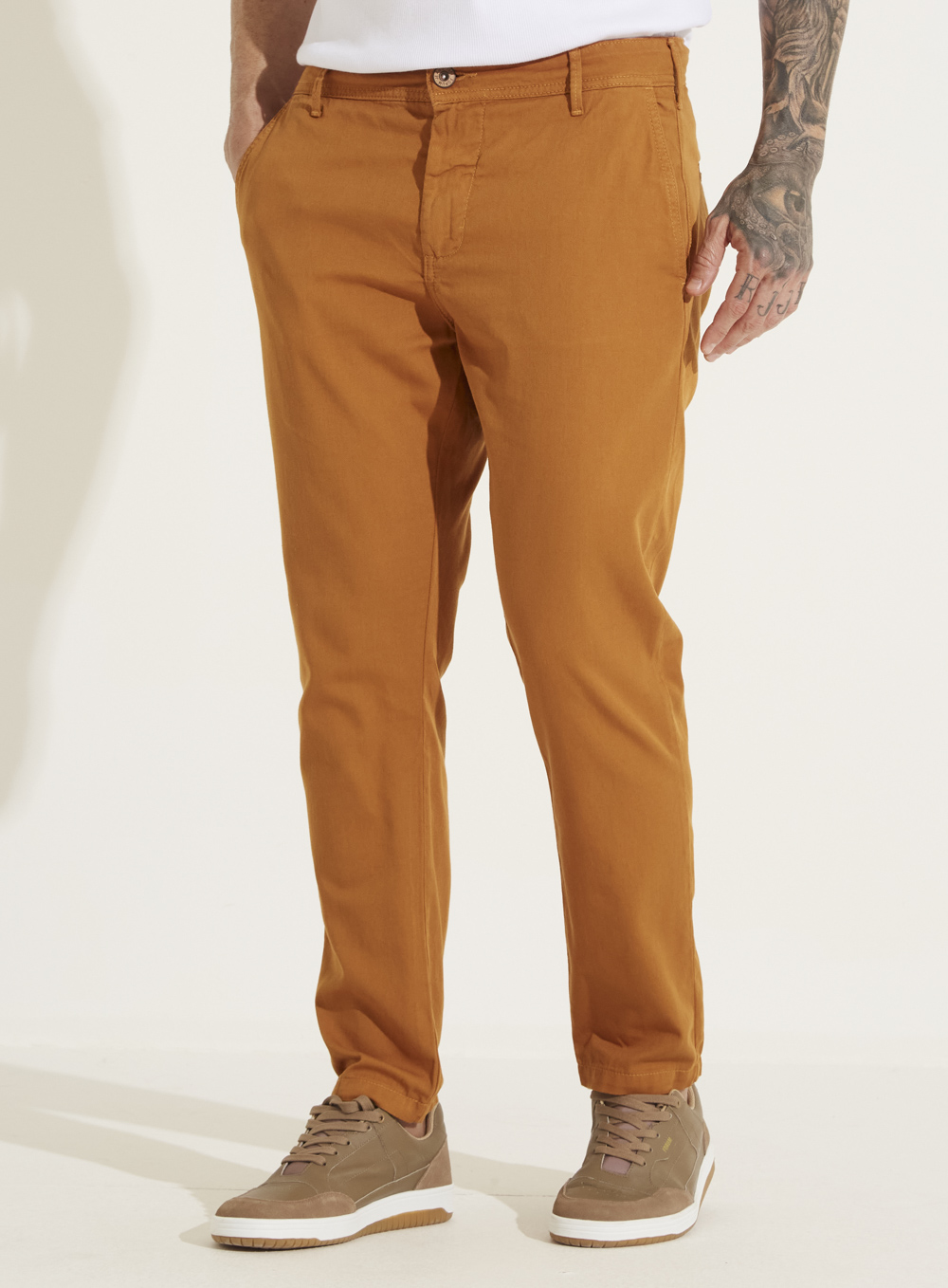 CALÇA  SARJA JOHANN 42 AMARELO MULAN
