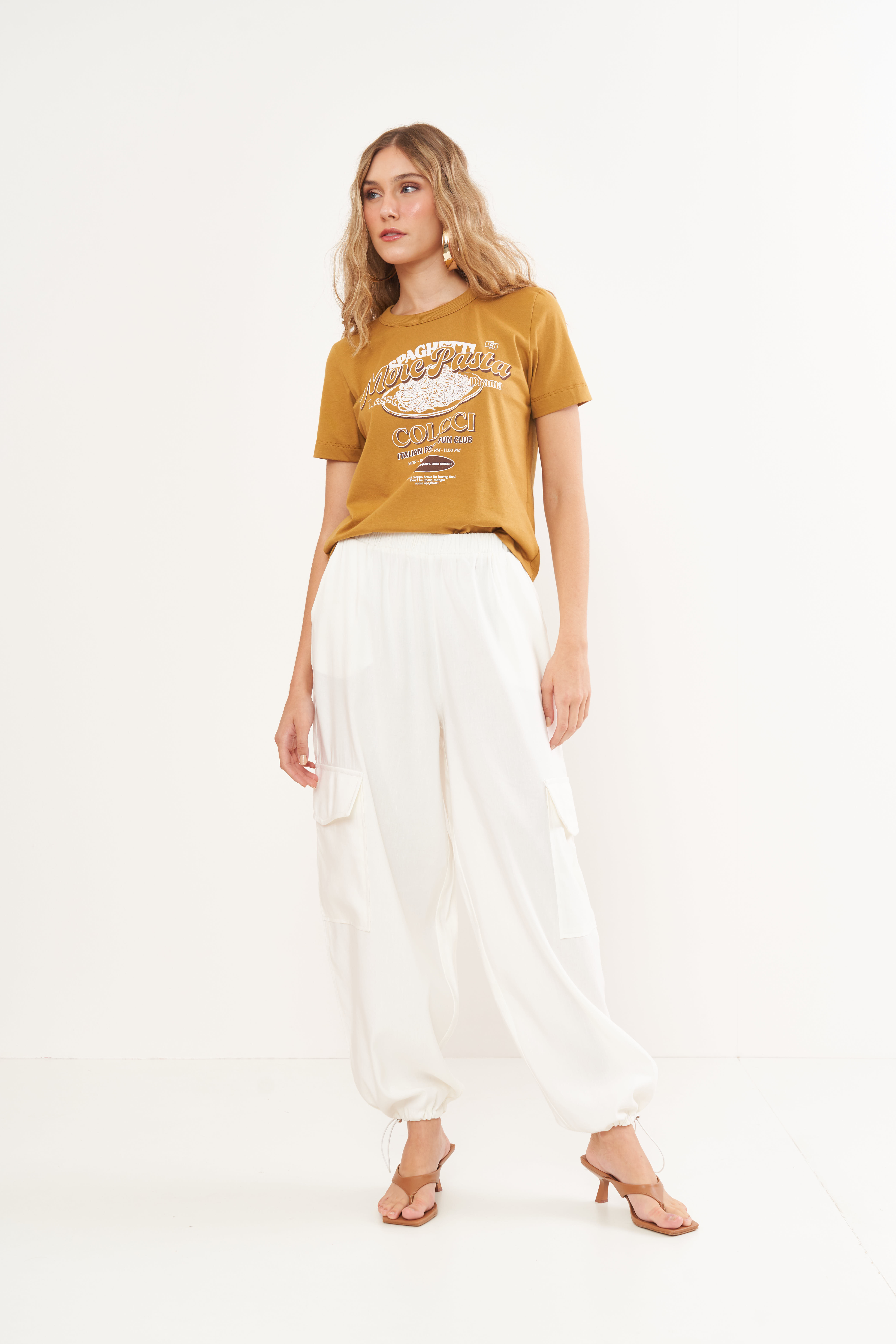 CAMISETA ESTAMPADA P MARROM EBBELA