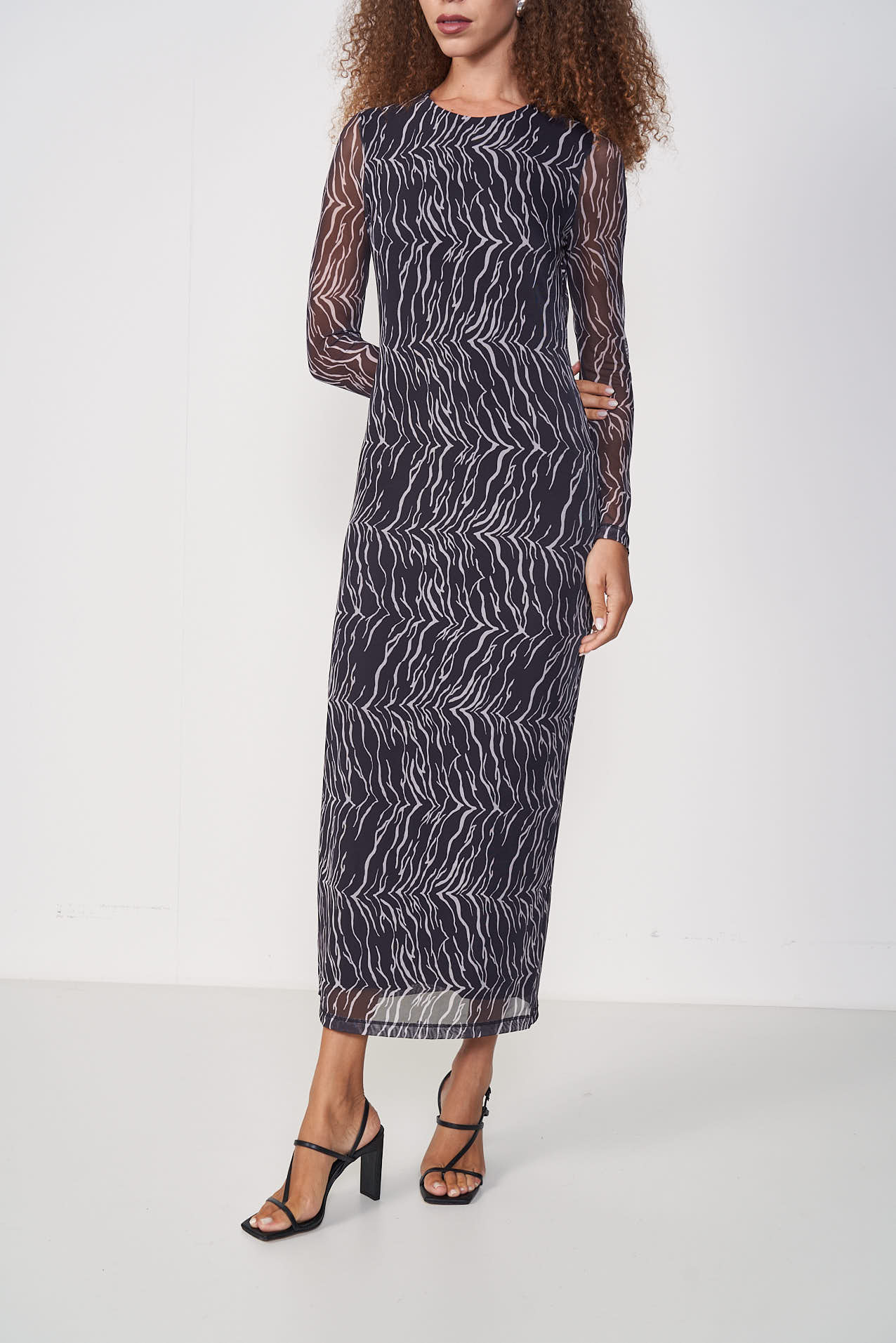 VESTIDO TULE ESTAMPADO PP FLUID LINES