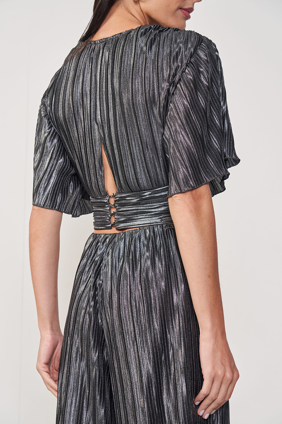BLUSA PLISSADA METALIZADA M PRATA
