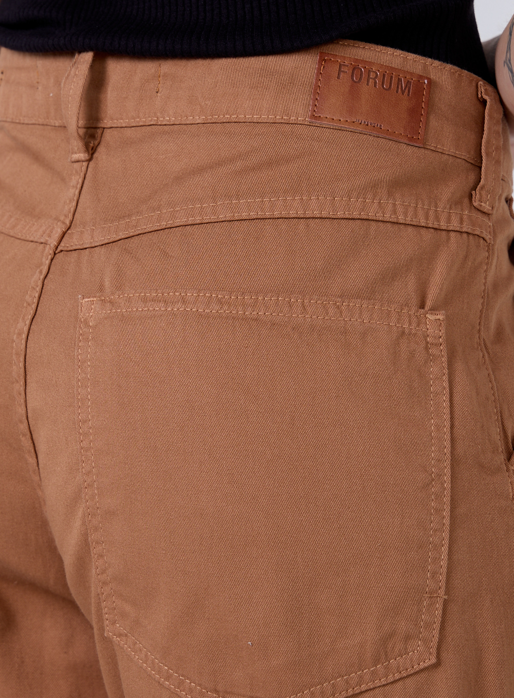 CALÇA SARJA RAQUEL WIDE LEG 38 MARROM LEAO