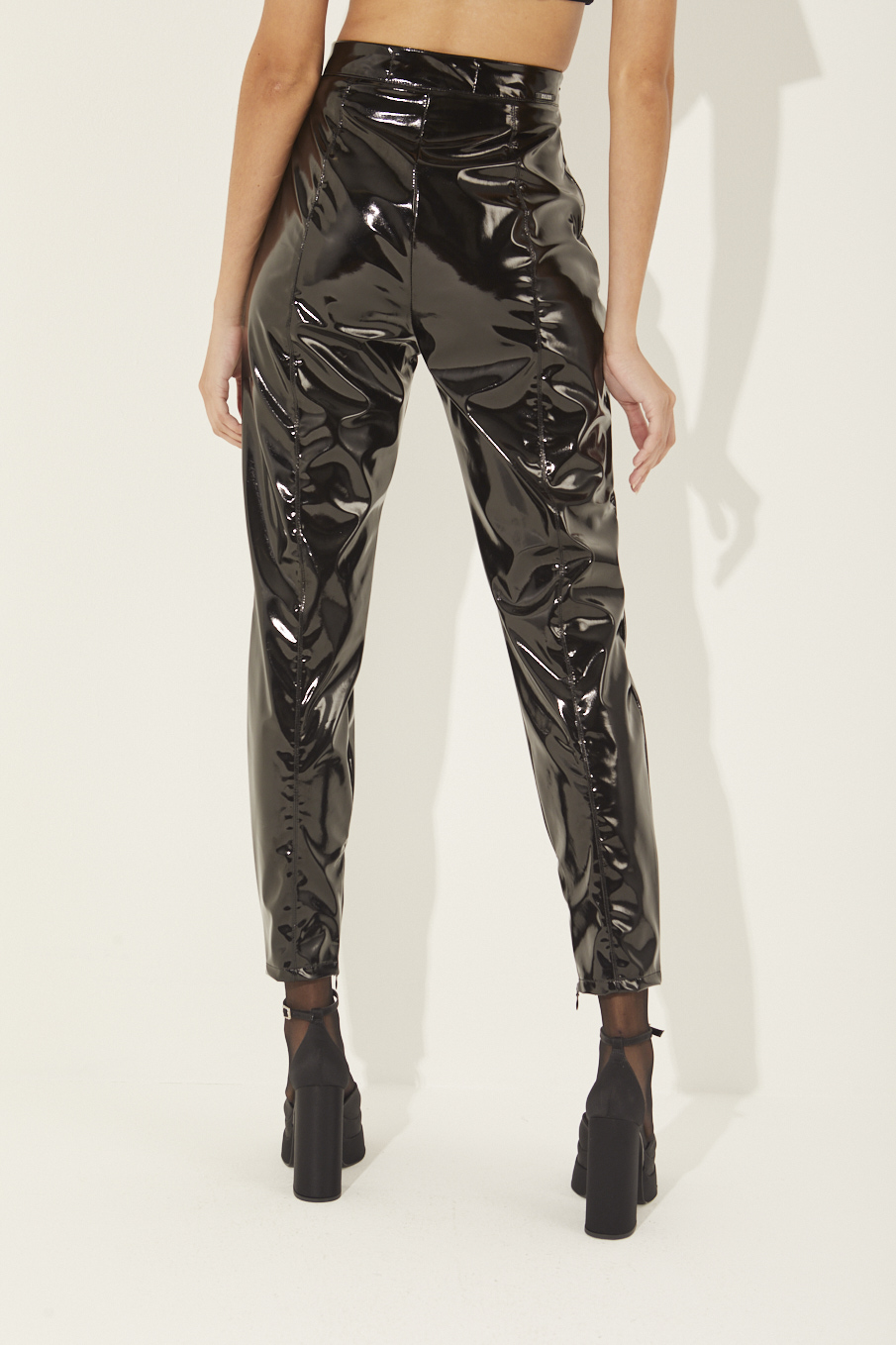 CALCA COLCCI 44 PRETO