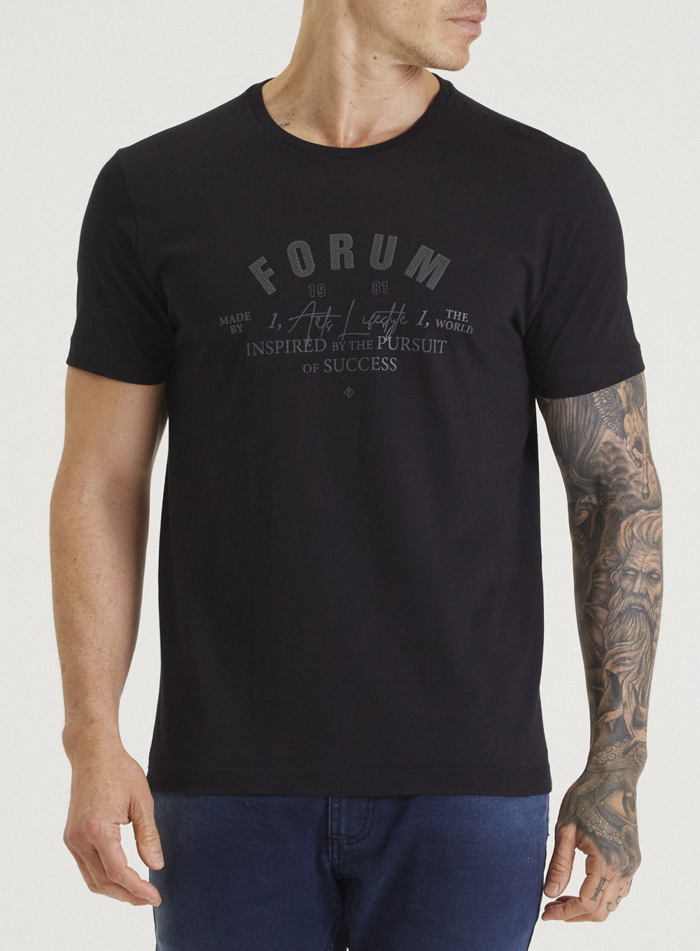 CAMISETA FORUM M PRETO