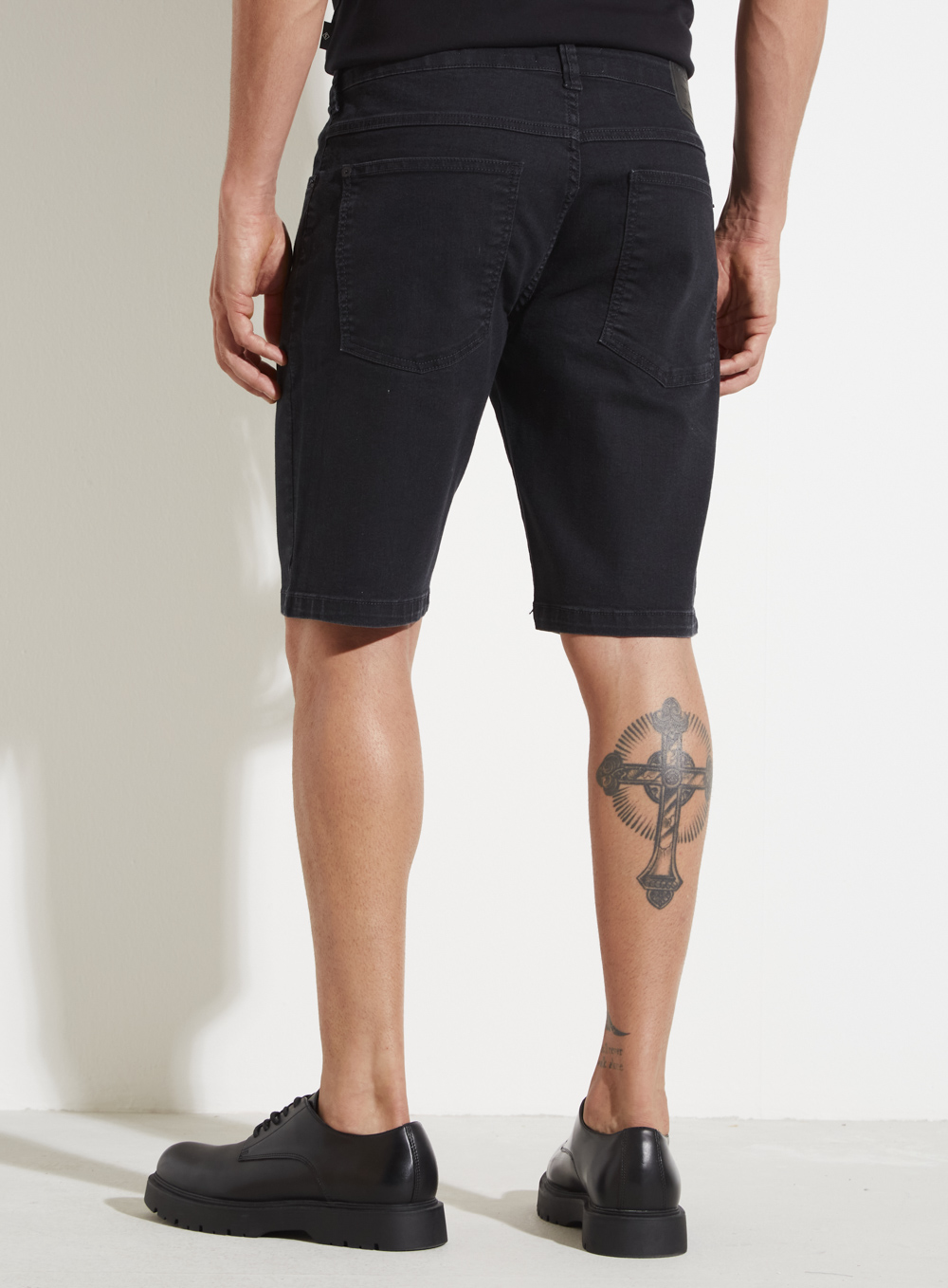 BERMUDA JEANS PAUL SLIM 38 IND.PRETO