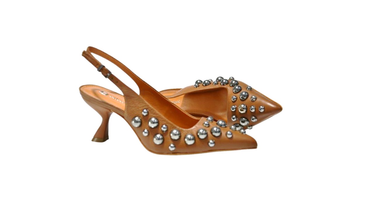 SCARPIN FEM COLCCI TACHAS 35 CARAMELO