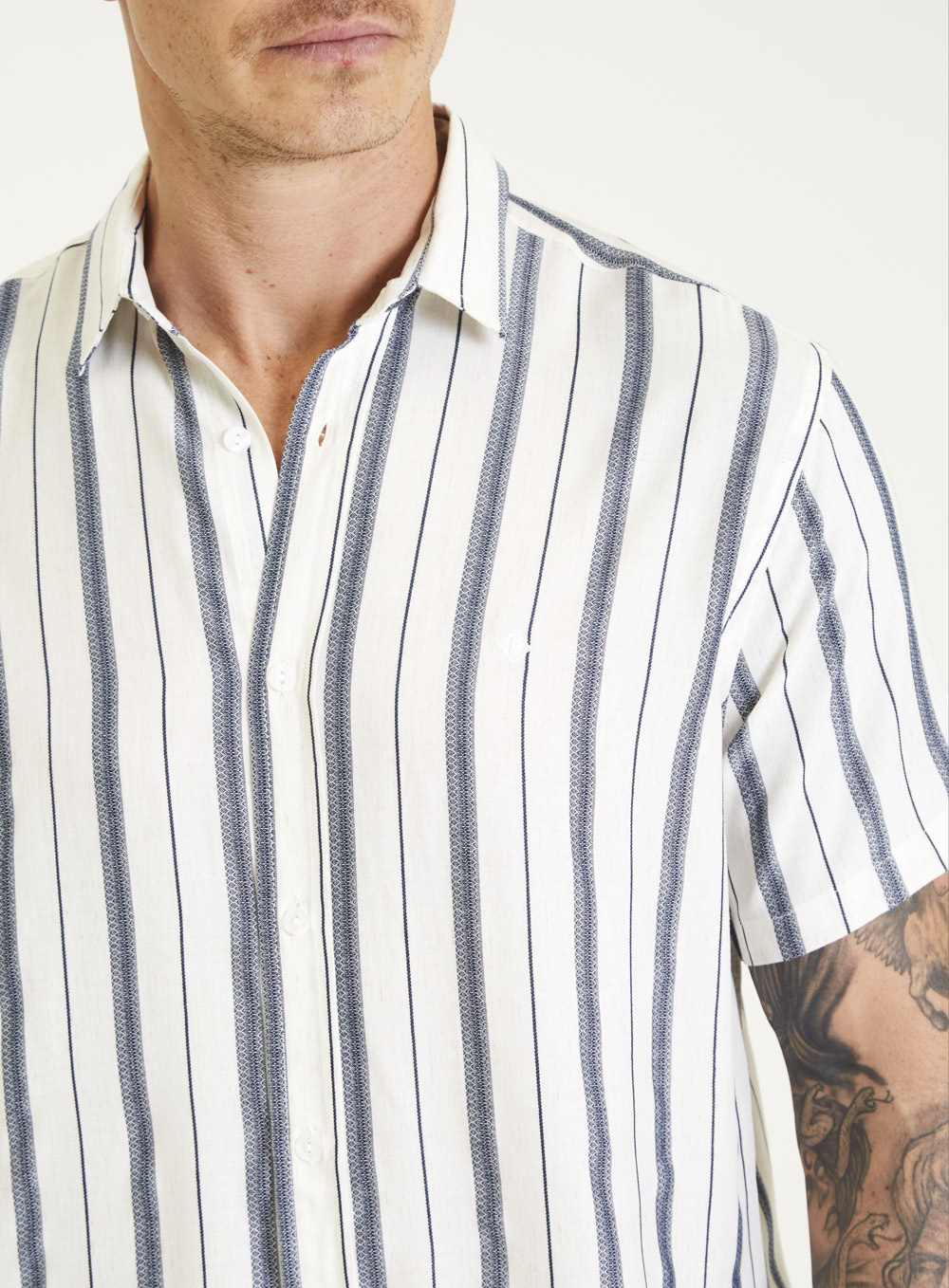 CAMISA LINHO LISTRADA RELAX G LISTRADO