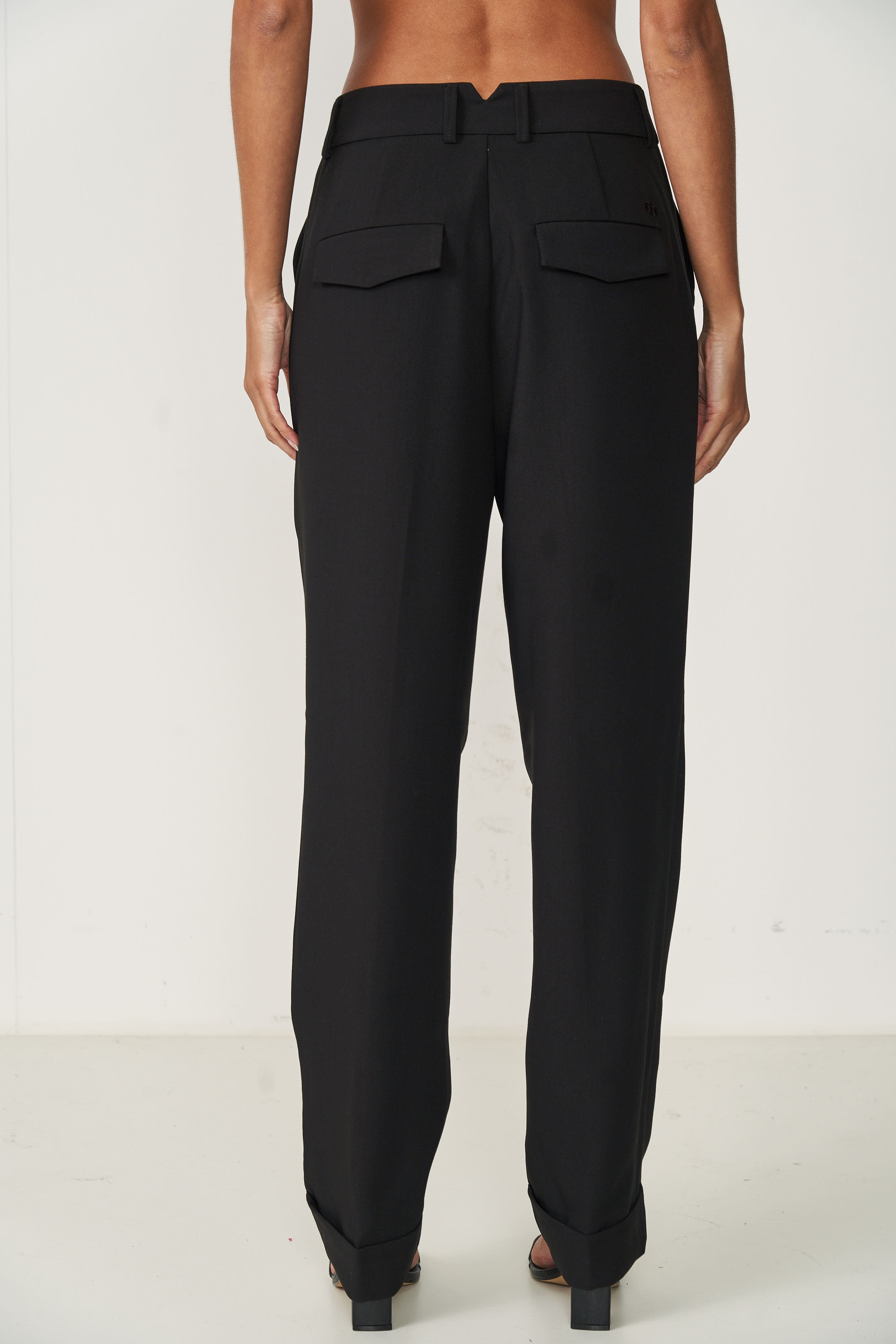 CALCA COLCCI 36 PRETO