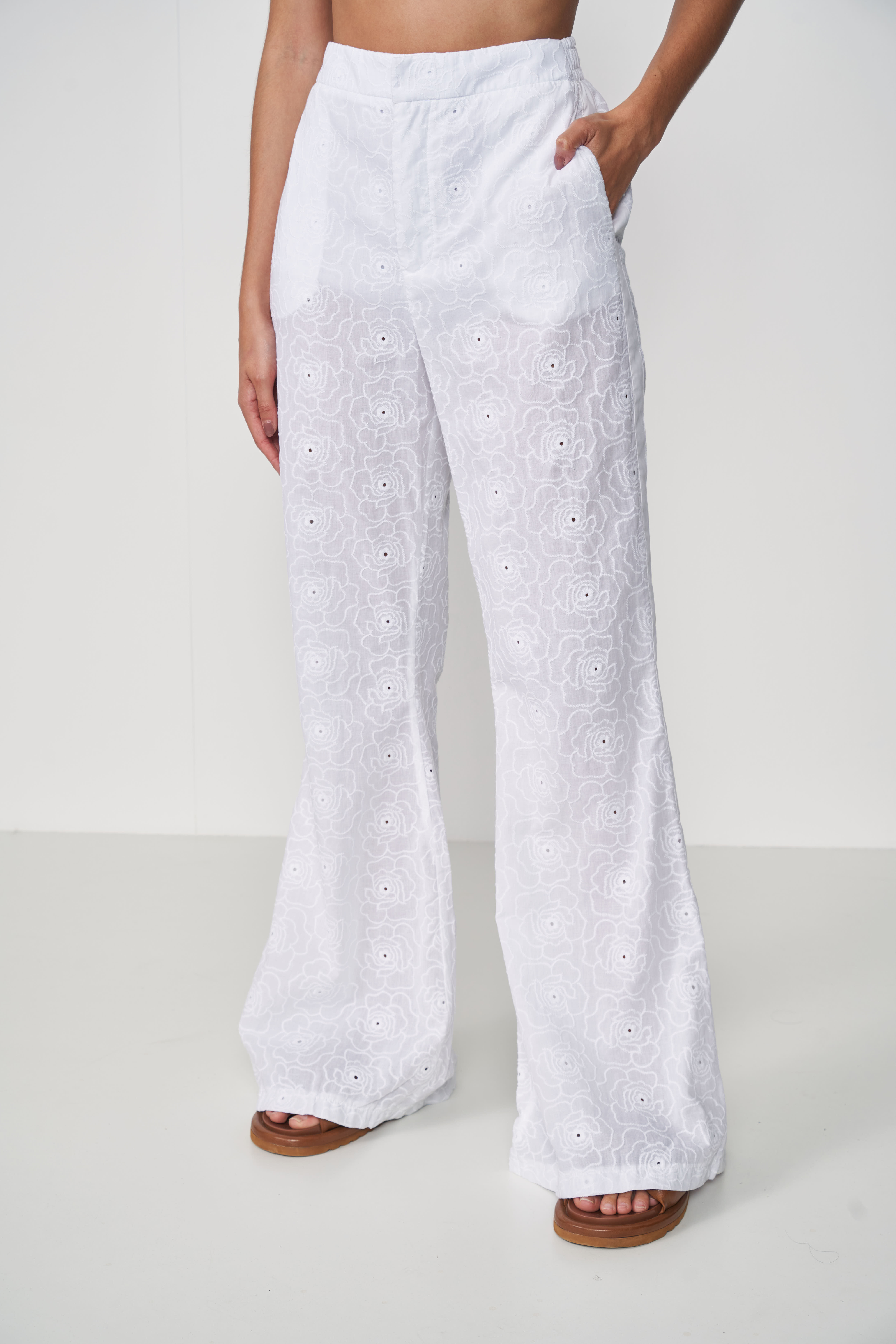 CALÇA LAISE 38 BRANCO