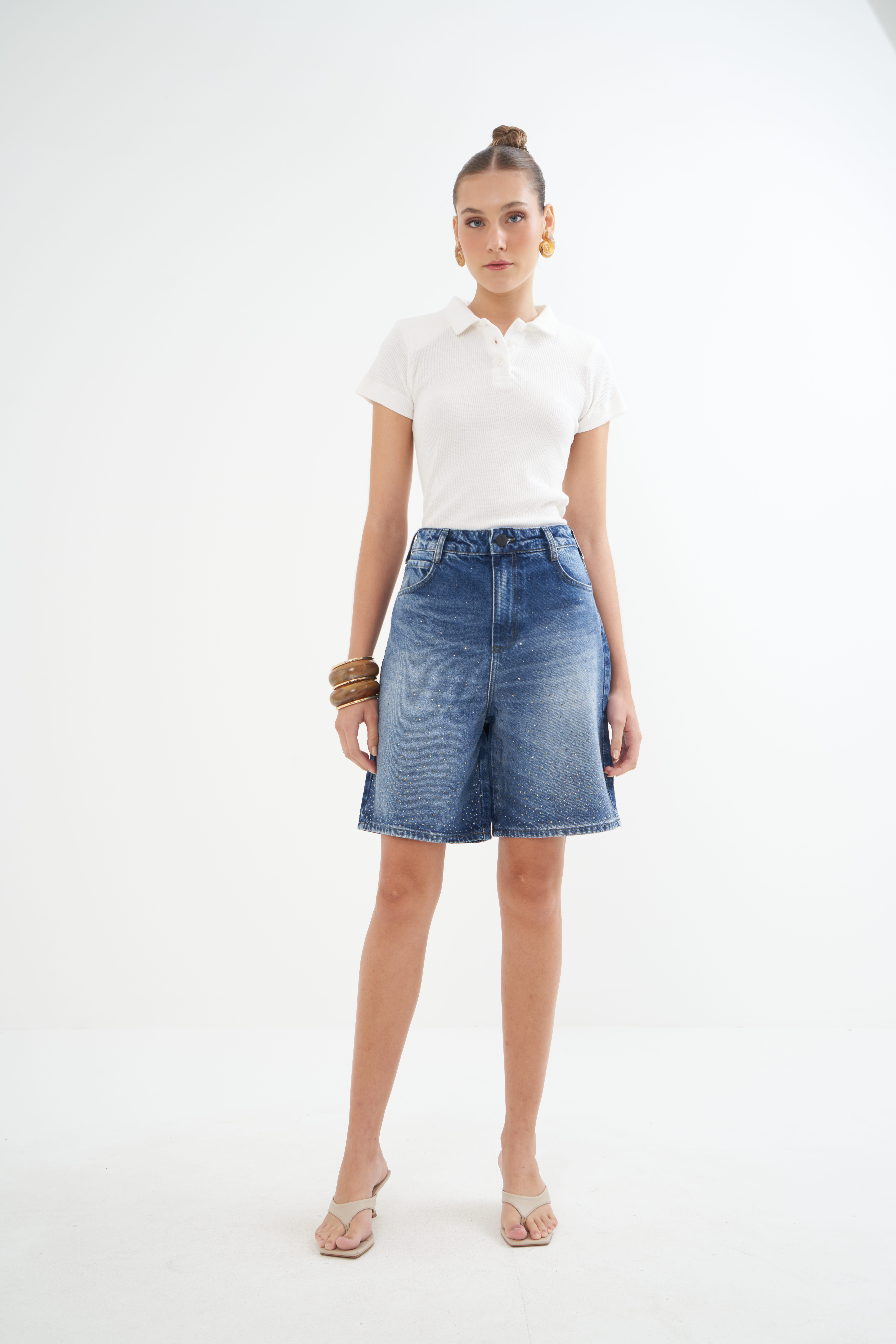 BERMUDA JEANS GIGI COM APLICAÇÃO 34 INDIGO
