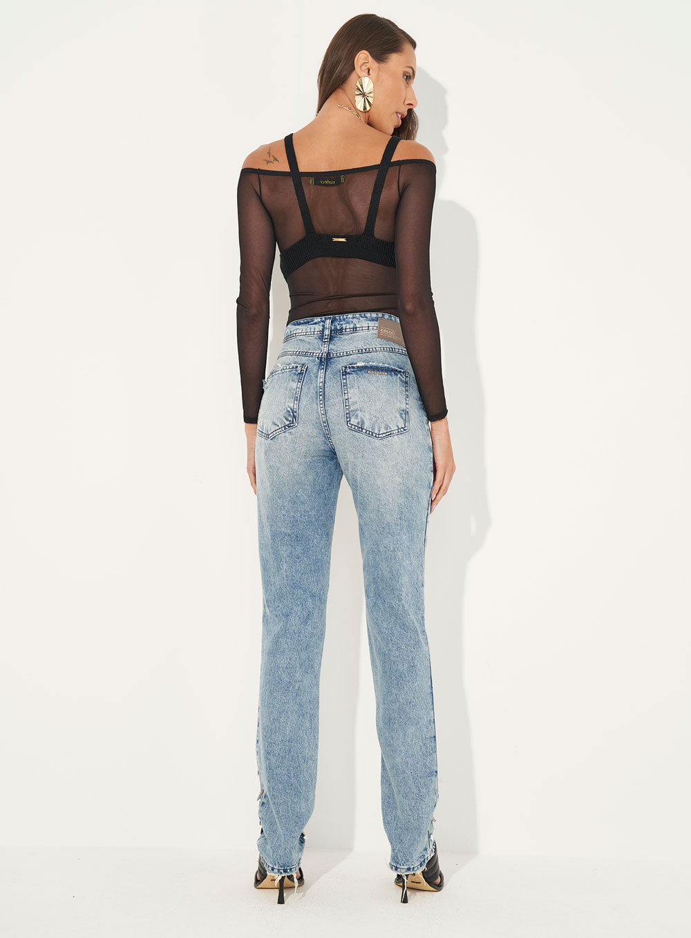 CALÇA JEANS KENDAL COM BORDADO MANUAL 40 INDIGO