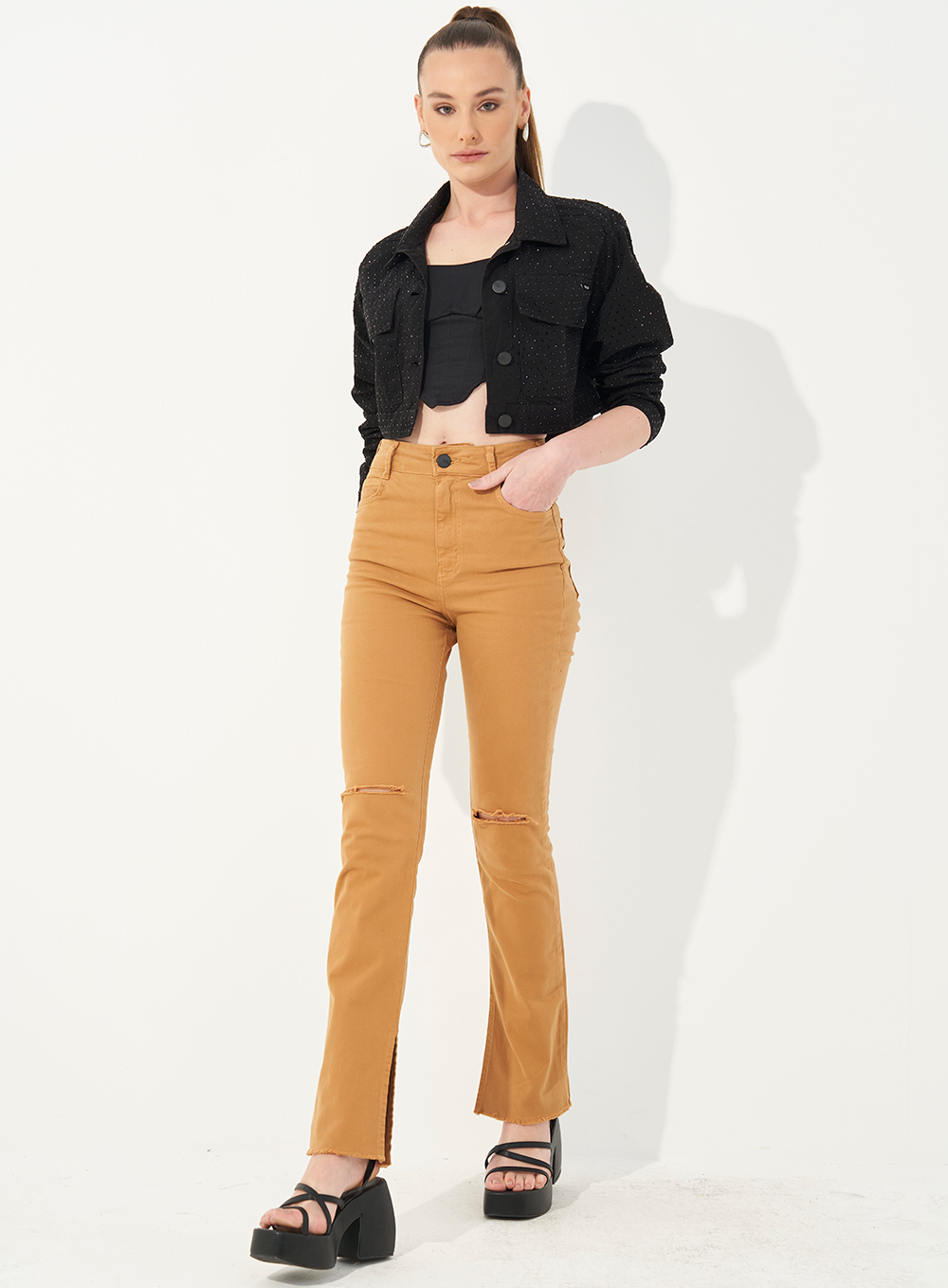 CALÇA SARJA KAREN SLIM 36 MARROM FEIJO