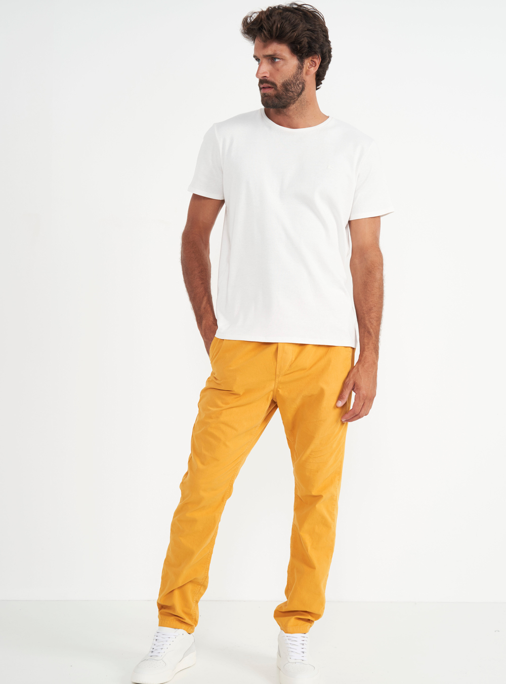 CALÇA SARJA RELAX P AMARELO OCHRE