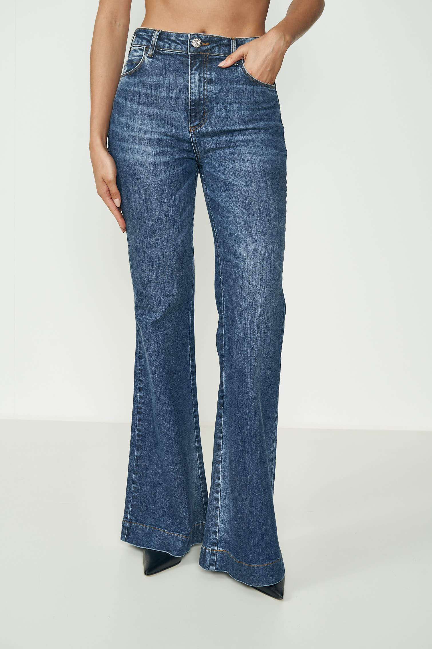 CALÇA JEANS MADRID BOOT CUT 44 INDIGO