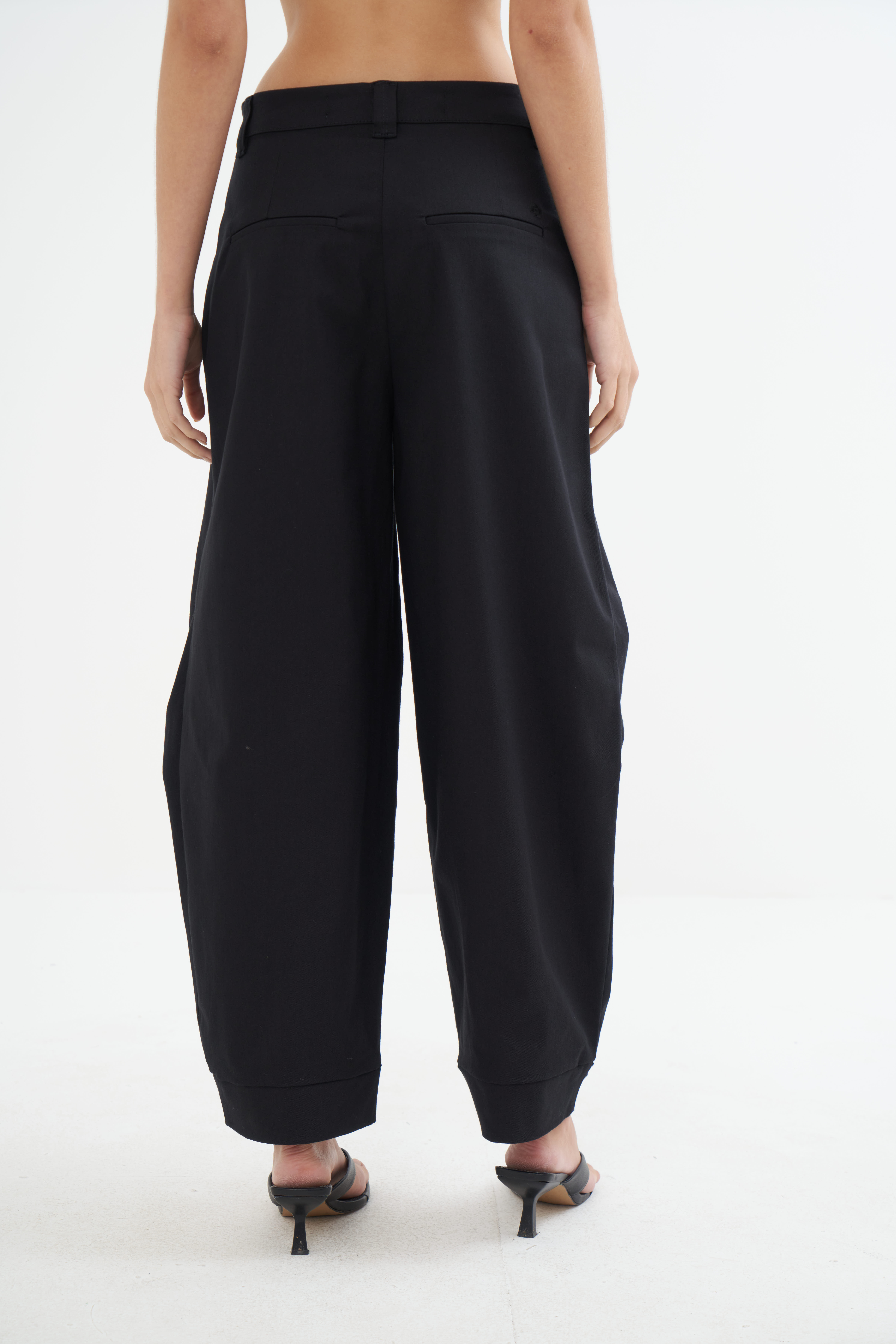 CALÇA COLCCI 34 PRETO