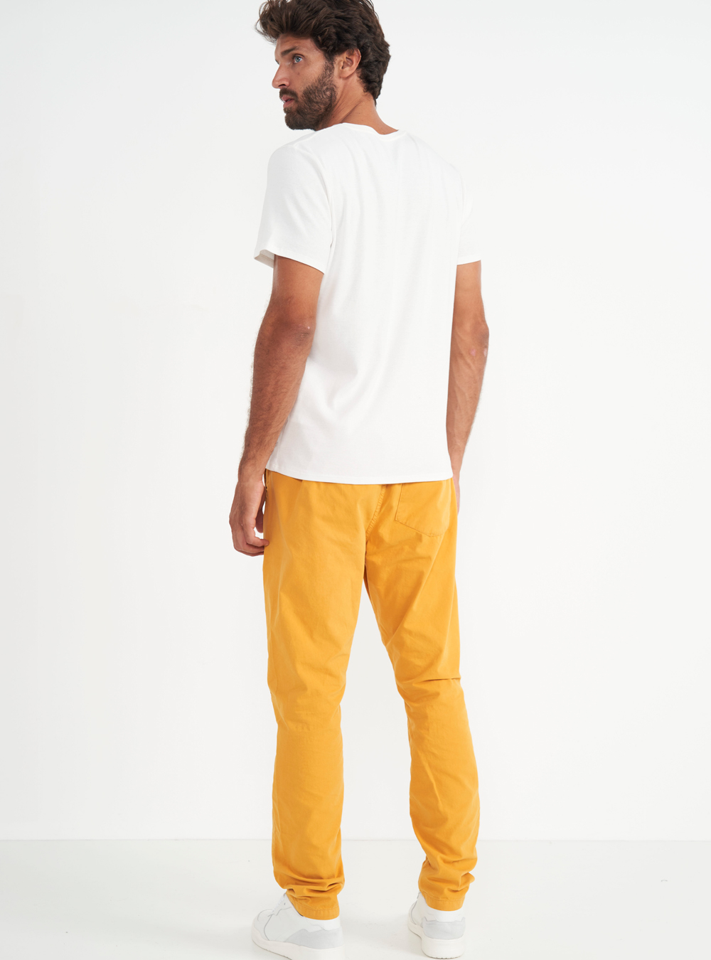 CALÇA SARJA RELAX P AMARELO OCHRE