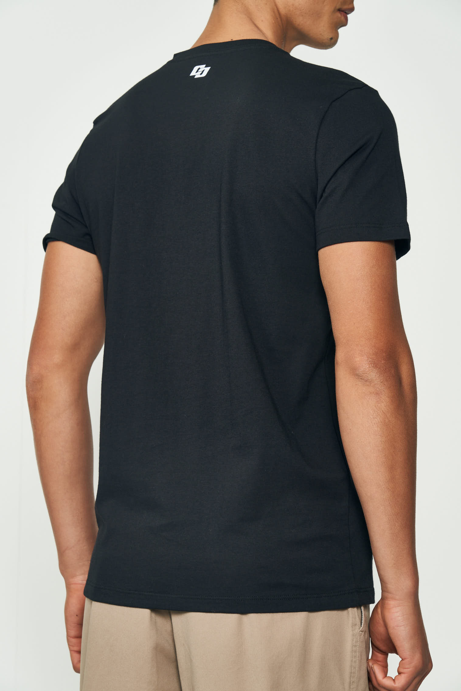 CAMISETA COLCCI G PRETO