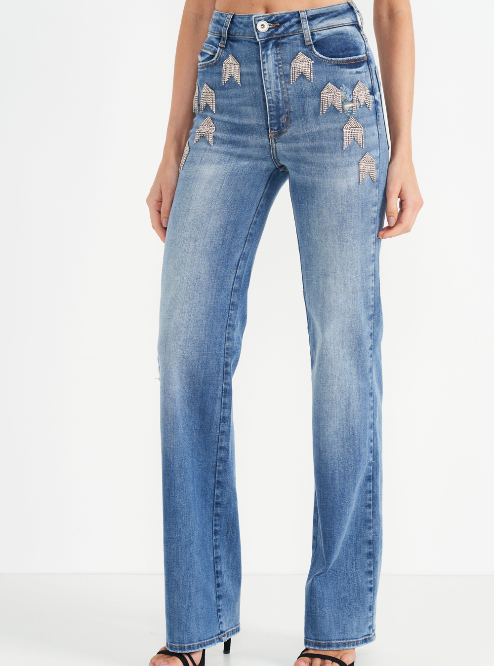 CALÇA JEANS BRUNA COM APLICAÇÃO 34 INDIGO