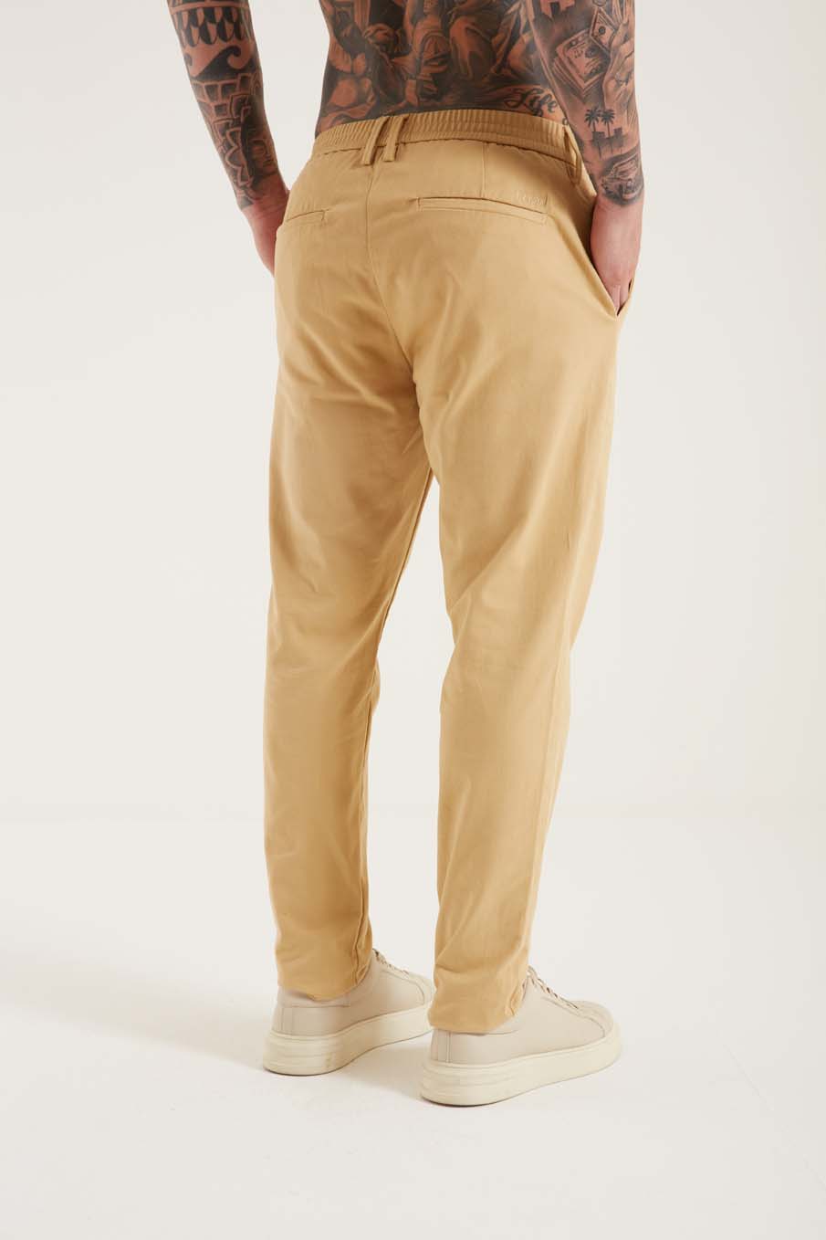 CALÇA SARJA HARRY 42 BEGE FLAVO
