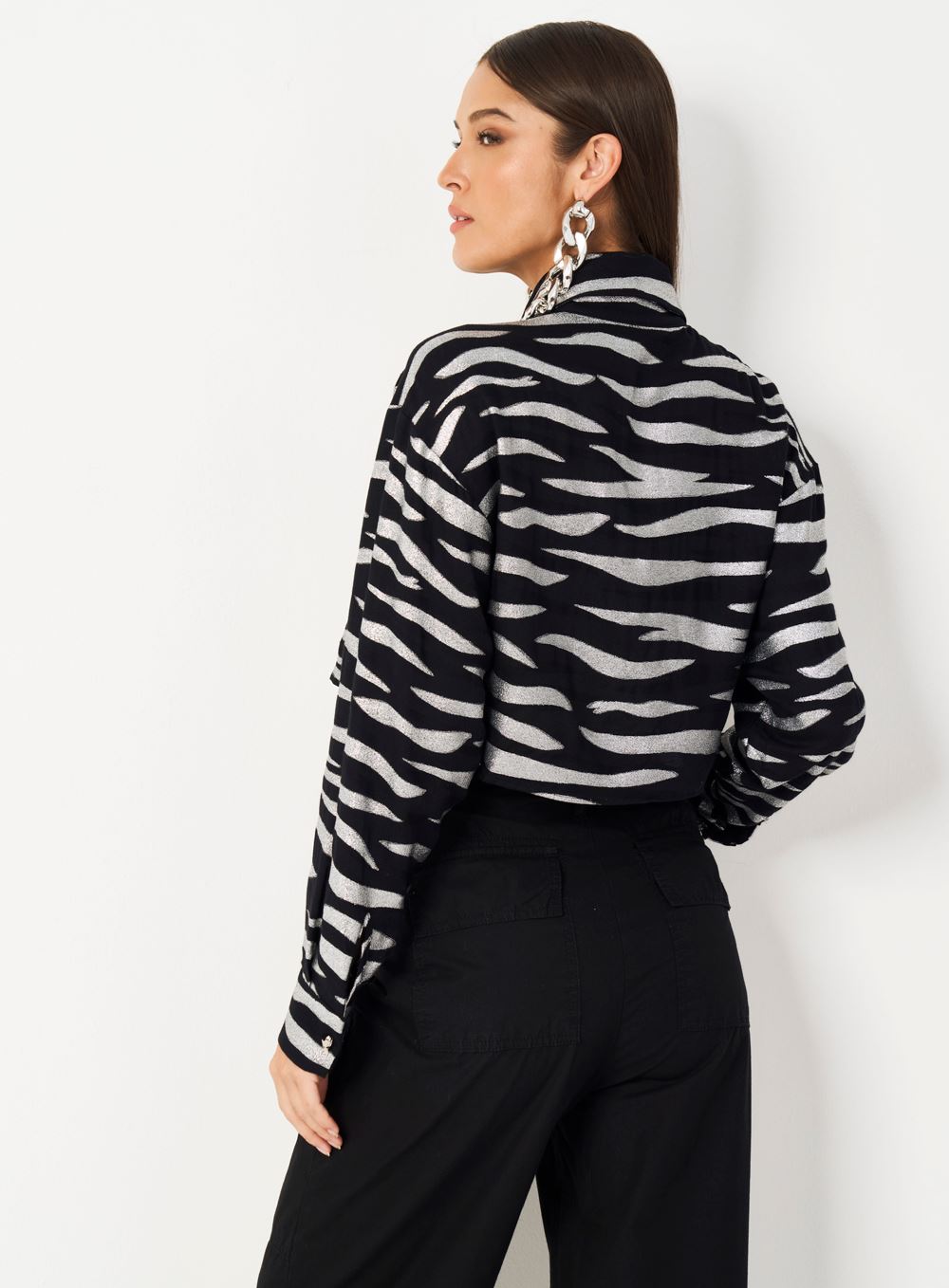 CAMISA JACQUARD METALIZADA M PRETO/PRATA