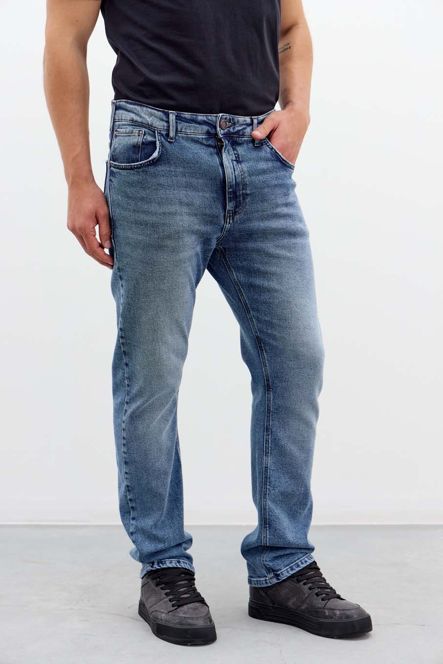 CALÇA JEANS LEO 46 INDIGO