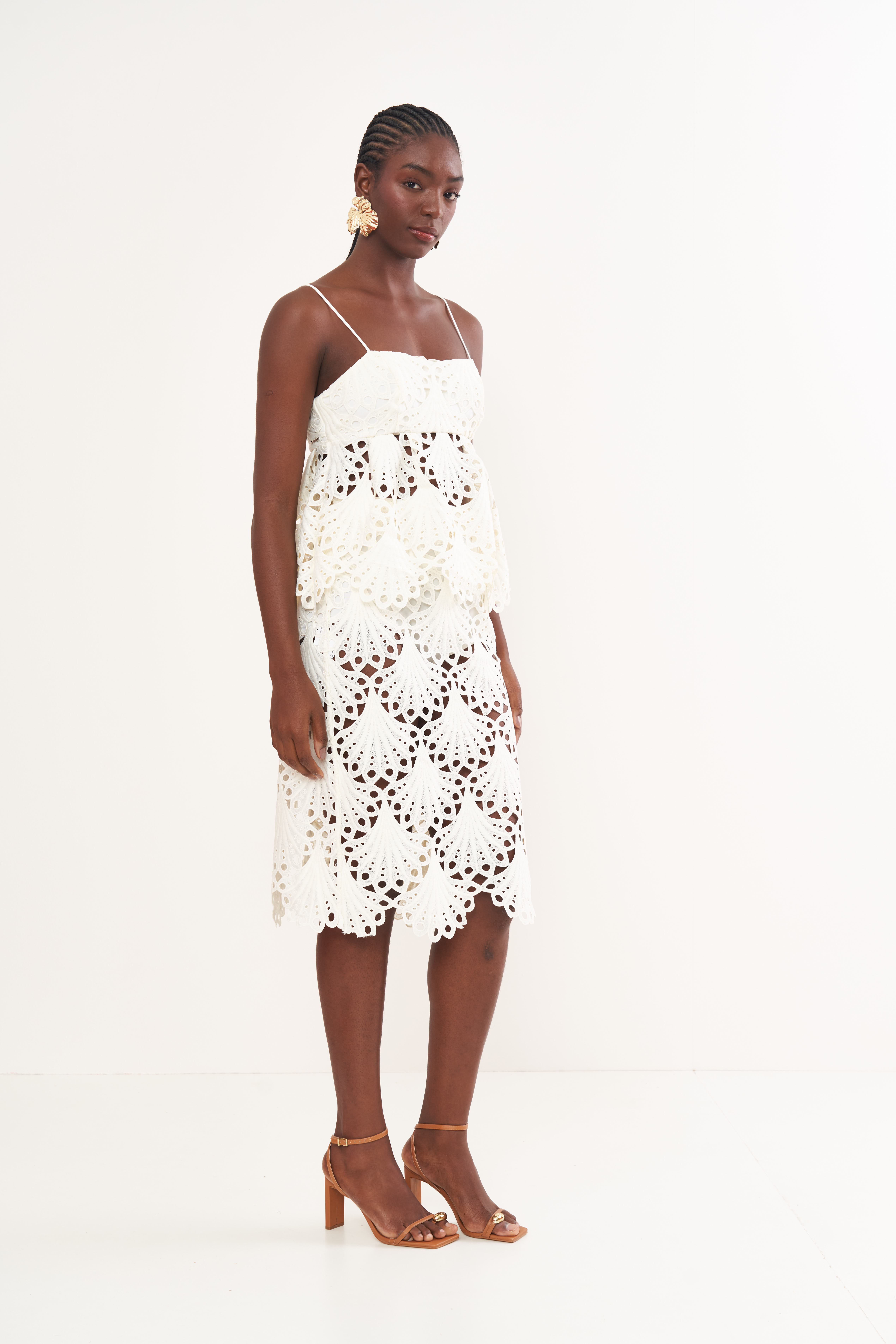 BLUSA BORDADA G OFF SHELL