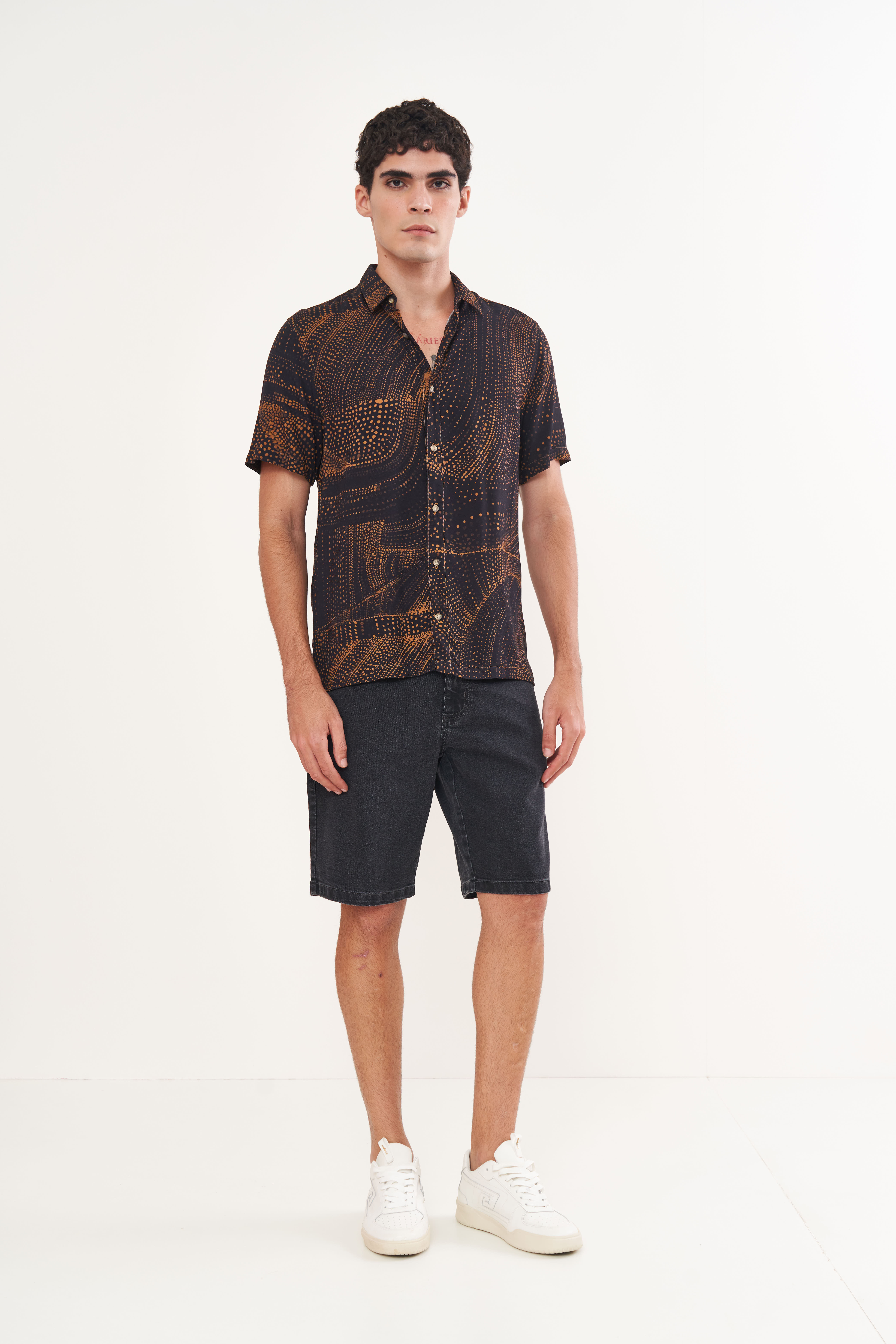 BERMUDA JEANS DAVI 42 IND.PRETO
