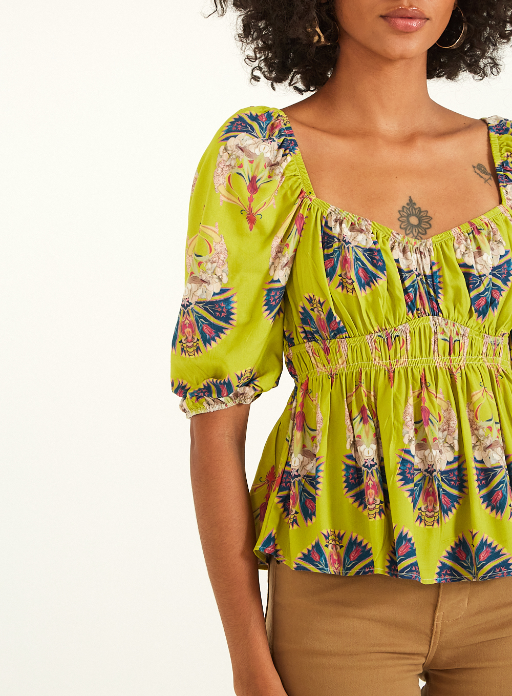 BLUSA ESTAMPADA G BAILE DE MASCA.