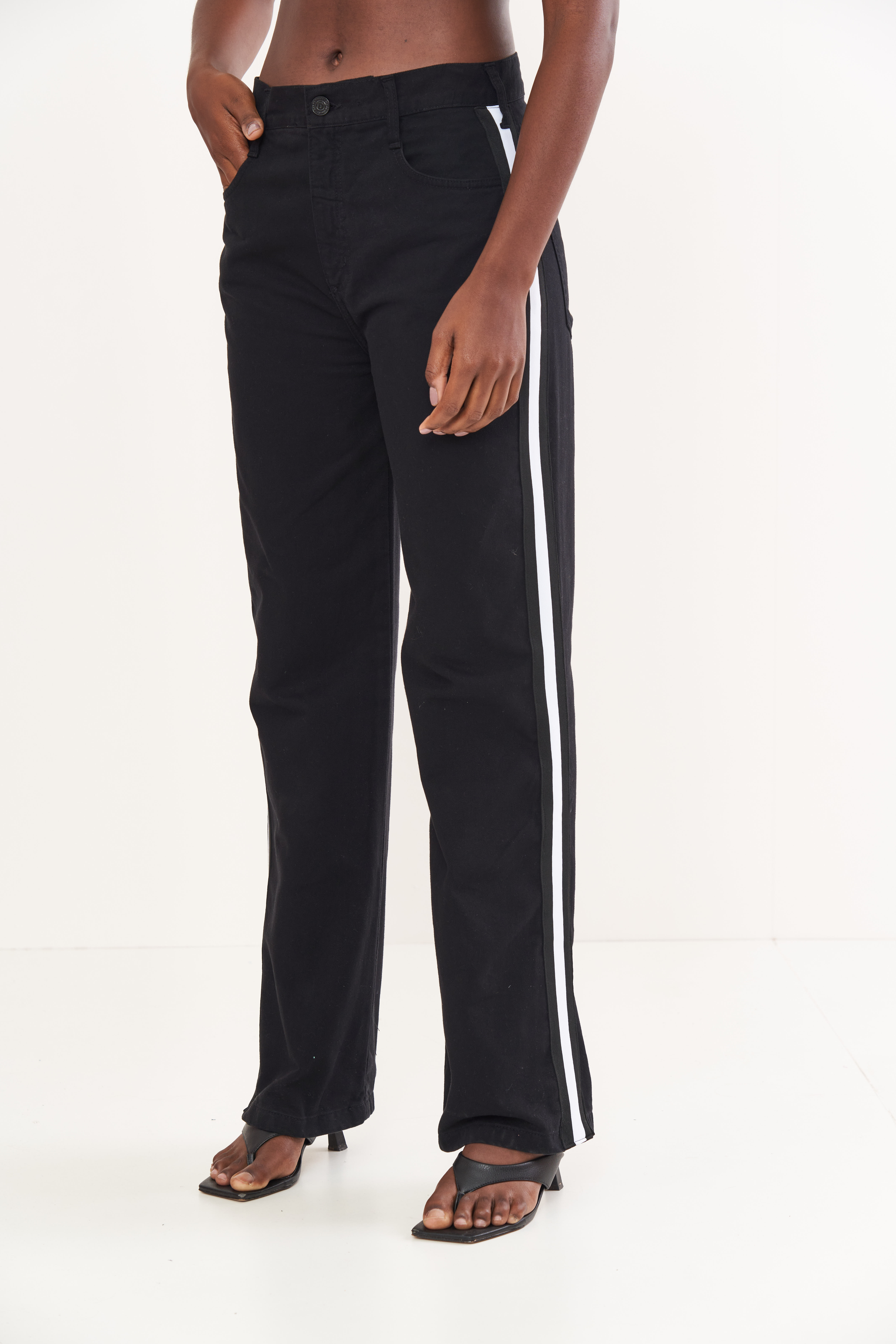 CALÇA SARJA BARCELONA 46 PRETO